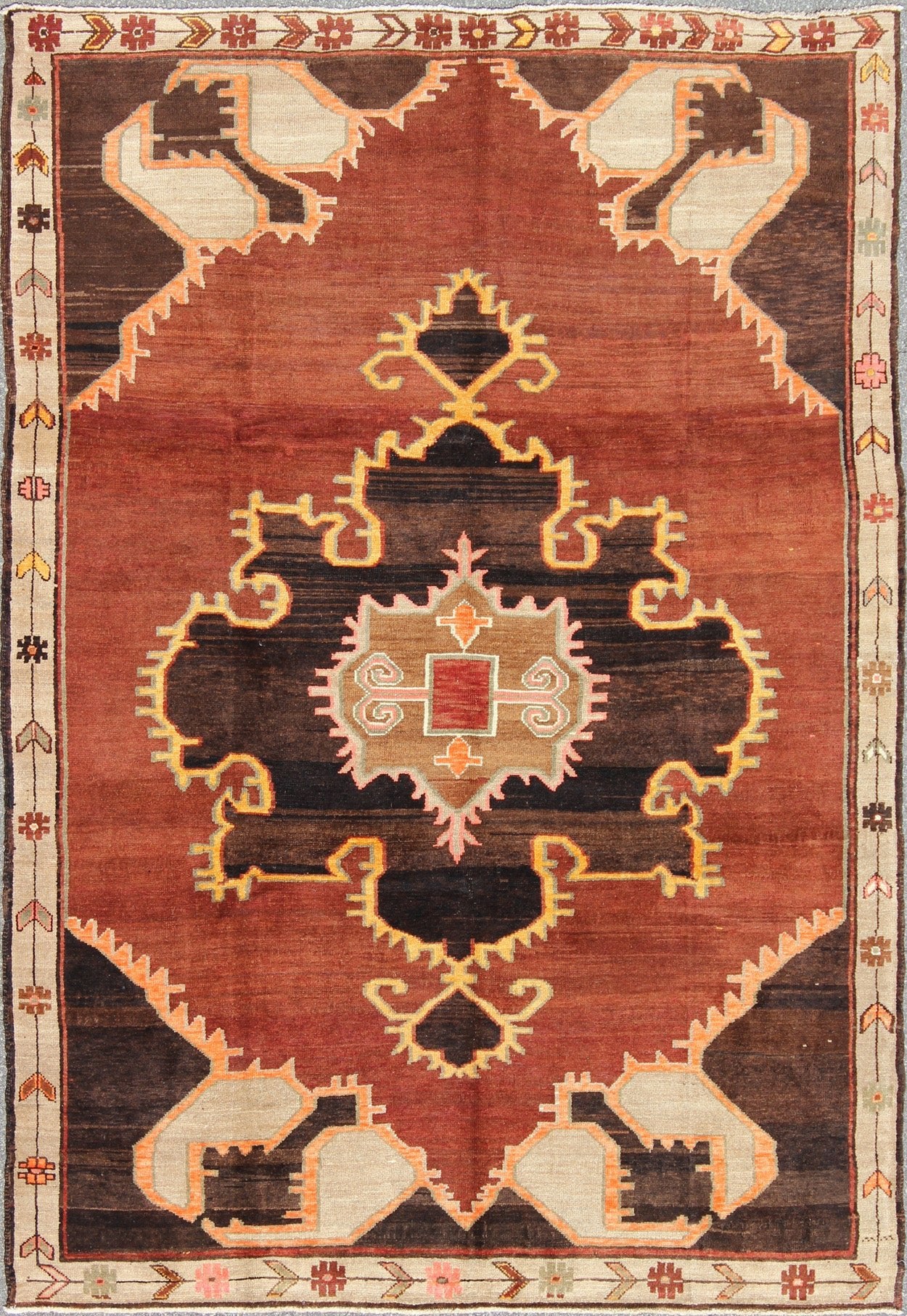 Keivan Woven Arts - Bold Design Vintage Turkish Rug in Sienna, Brown, Black, Cream and Yellow. Turkish Kars. Vintage Turkish Rug. Kars Rugs This unexpected bold Turkish carpet is composed of a reddish - brown background with dark charcoal and brow... - Keivan Woven ArtsEN - 616 - 4450Rug