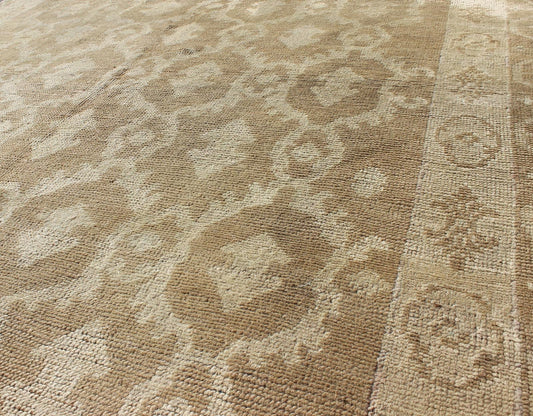 Cross - Latch Squarish Turkish Vintage Oushak Rug in Taupe and Cream kwarugs Cross - latch / latticework Turkish Oushak rug vintage in taupe and cream, rug en - 628, country of origin / type: Turkey / Tulu, circa 1940 Set on a taupe - colored fie... - Keivan Woven ArtsEN - 628 - 4454