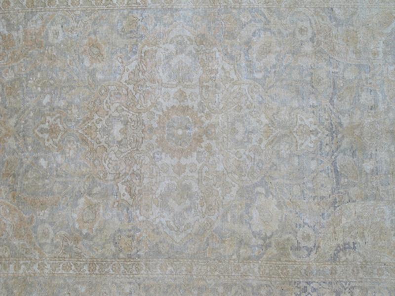 Gray Faded Vintage Fine Turkish Sivas Rug With Floral Motifs and Medallion With a Light Tan Field. Keivan Woven Arts / rug EN - 777, country of origin / type: Turkey / Oushak, circa mid - 20th century. Measures: 5'1 x 7'10. Fine Sivas rugs from weste... - Keivan Woven ArtsEN - 777 - 3856Rug