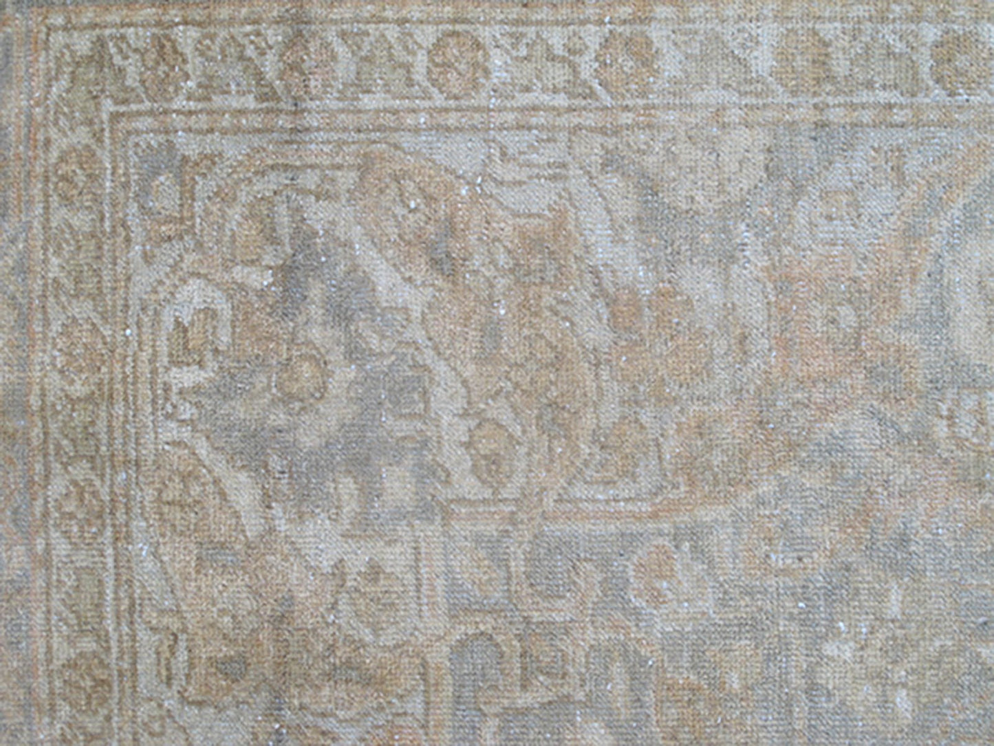 Gray Faded Vintage Fine Turkish Sivas Rug With Floral Motifs and Medallion With a Light Tan Field. Keivan Woven Arts / rug EN - 777, country of origin / type: Turkey / Oushak, circa mid - 20th century. Measures: 5'1 x 7'10. Fine Sivas rugs from weste... - Keivan Woven ArtsEN - 777 - 3856Rug