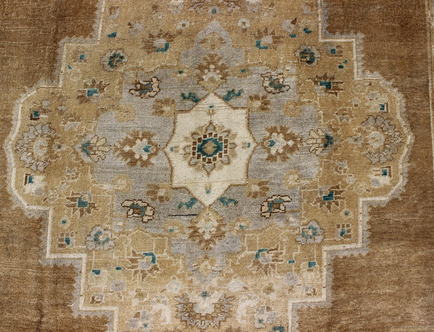Vintage Oushak Turkish Rug in Light Golden Brown, Tan, and Teal - Green Accents. Vintage Oushak Turkish Rug in Light Golden Brown, Tan, and Teal - Green Accents. Keivan Woven Arts / rug /EN - 799, country of origin / type: Turkey / Oushak, circa 1930... - Keivan Woven ArtsEN - 799 - 3850Rug