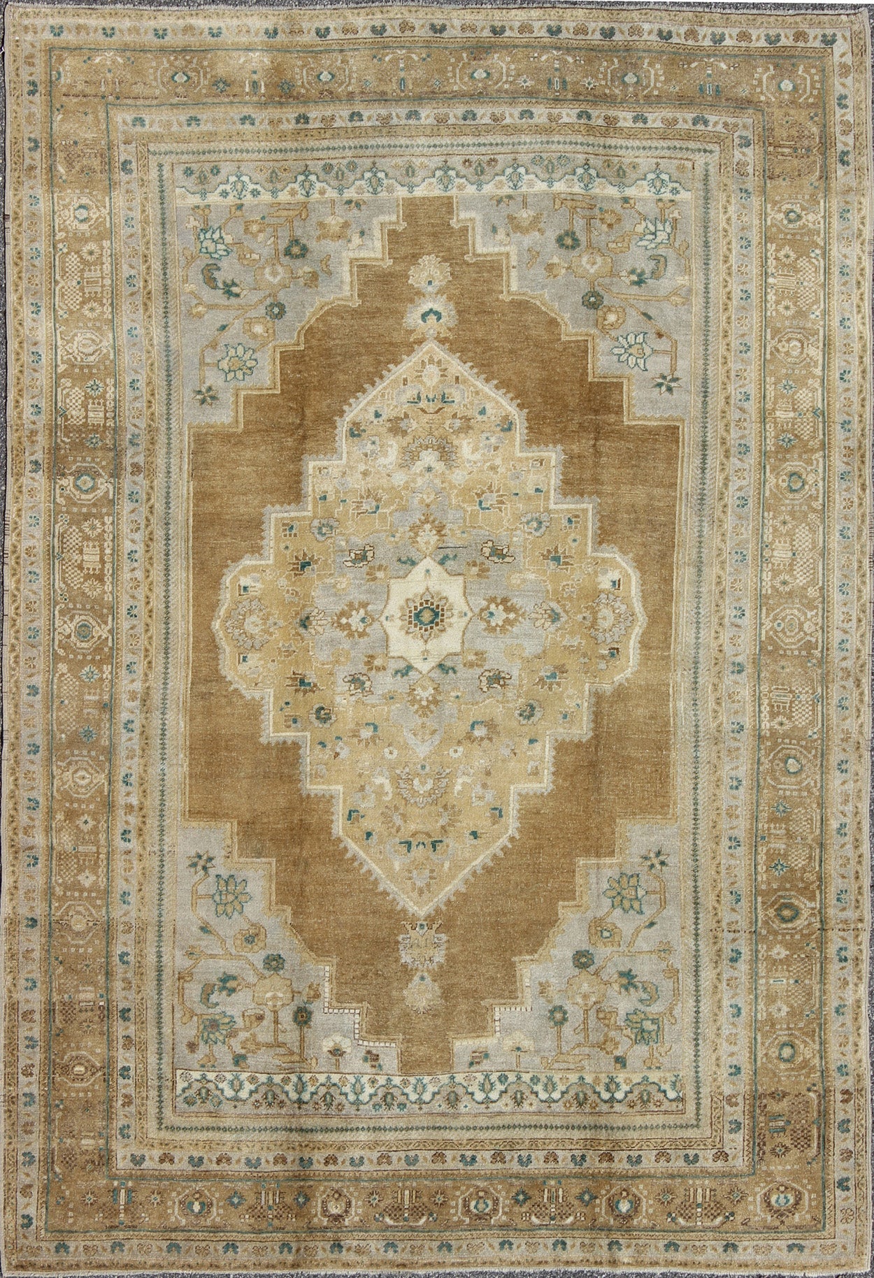 Vintage Oushak Turkish Rug in Light Golden Brown, Tan, and Teal - Green Accents. Vintage Oushak Turkish Rug in Light Golden Brown, Tan, and Teal - Green Accents. Keivan Woven Arts / rug /EN - 799, country of origin / type: Turkey / Oushak, circa 1930... - Keivan Woven ArtsEN - 799 - 3850Rug