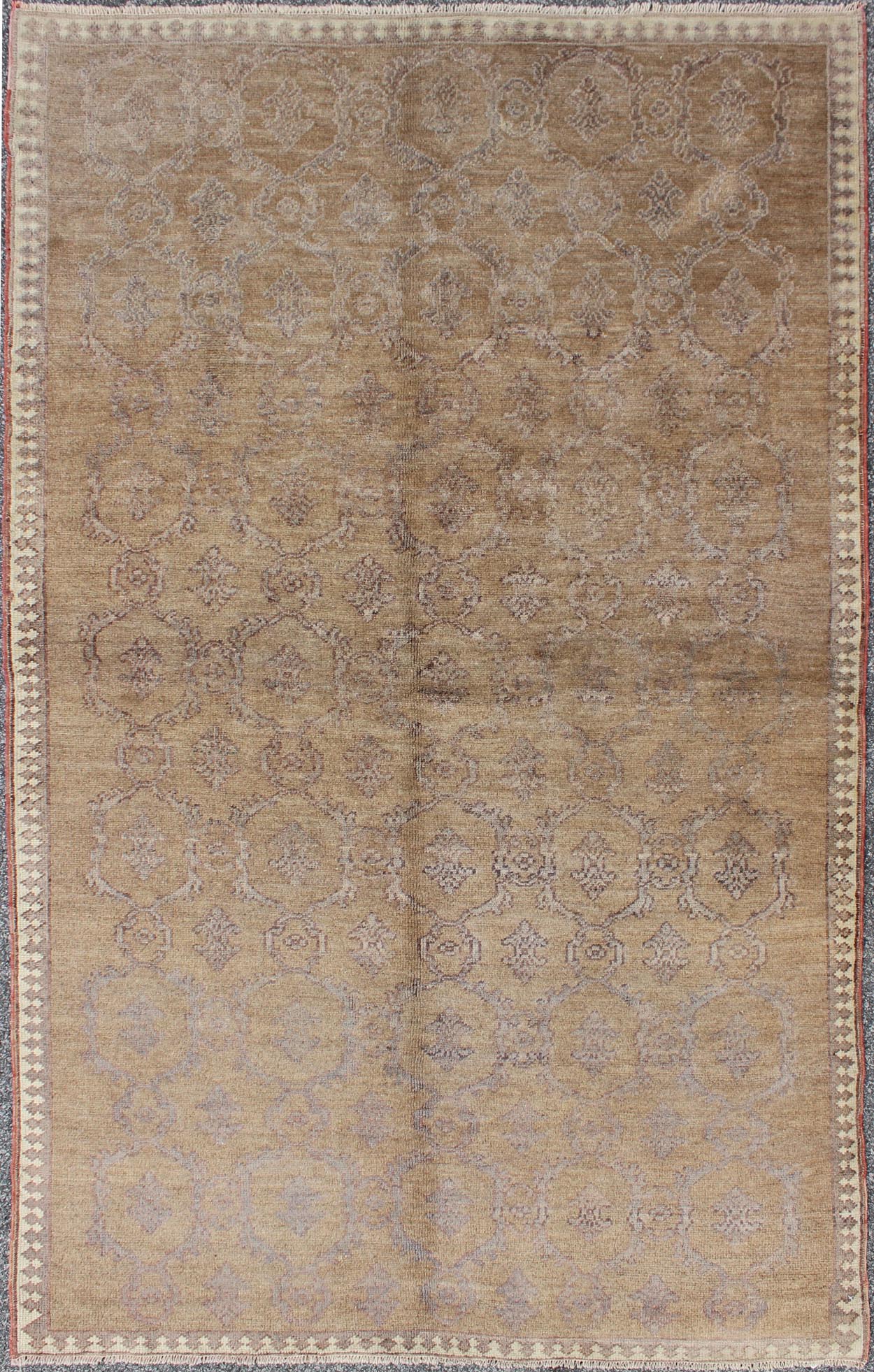 Latticework Double Arrow - Head Design Vintage Turkish Tulu Rug in Taupe and Gray kwarugs Cross - latch / latticework Turkish Oushak rug vintage in mocha brown and gray. Keivan Woven Arts / rug en - 987, country of origin / type: Turkey / Tulu, circa ... - Keivan Woven ArtsEN - 987 - 6612Rug