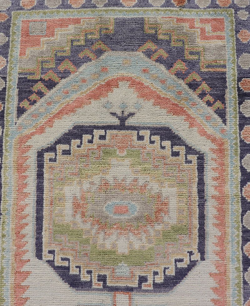 Turkish Hand Knotted Oushak Runner with Medallion Design with Multicolor Turkish Oushak Runner, Keivan Woven Arts / rug EN - P13642, country of origin / type: Turkey / Oushak. Measures: 2'11 x 9'8. - Keivan Woven ArtsEN - P13642 - 17892Rug