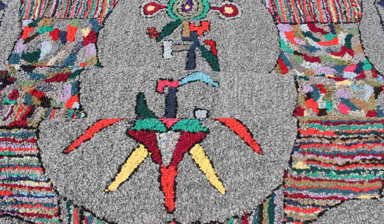 Vintage American Hooked runner with colorful vertical medallion design, rug f - 0706, country of origin / type: United States / hooked, circa 1960. This vintage American Hooked rug depicts a beautiful design of vertically - arranged medallion motifs... - Keivan Woven ArtsF - 0706 - 1458Rug