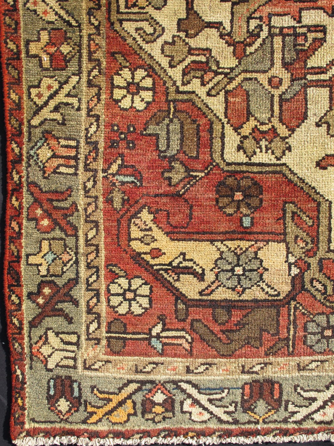 Outstanding Vintage Persian Lilihan Rug with Floral Geometric Medallion Design kwarugs Outstanding vintage Persian Lilihan rug with floral geometric Medallion design, rug h - 102 - 20, country of origin / type: Iran / Lilihan, circa 1940 This... - Keivan Woven ArtsH - 102 - 20 - 1772Rug