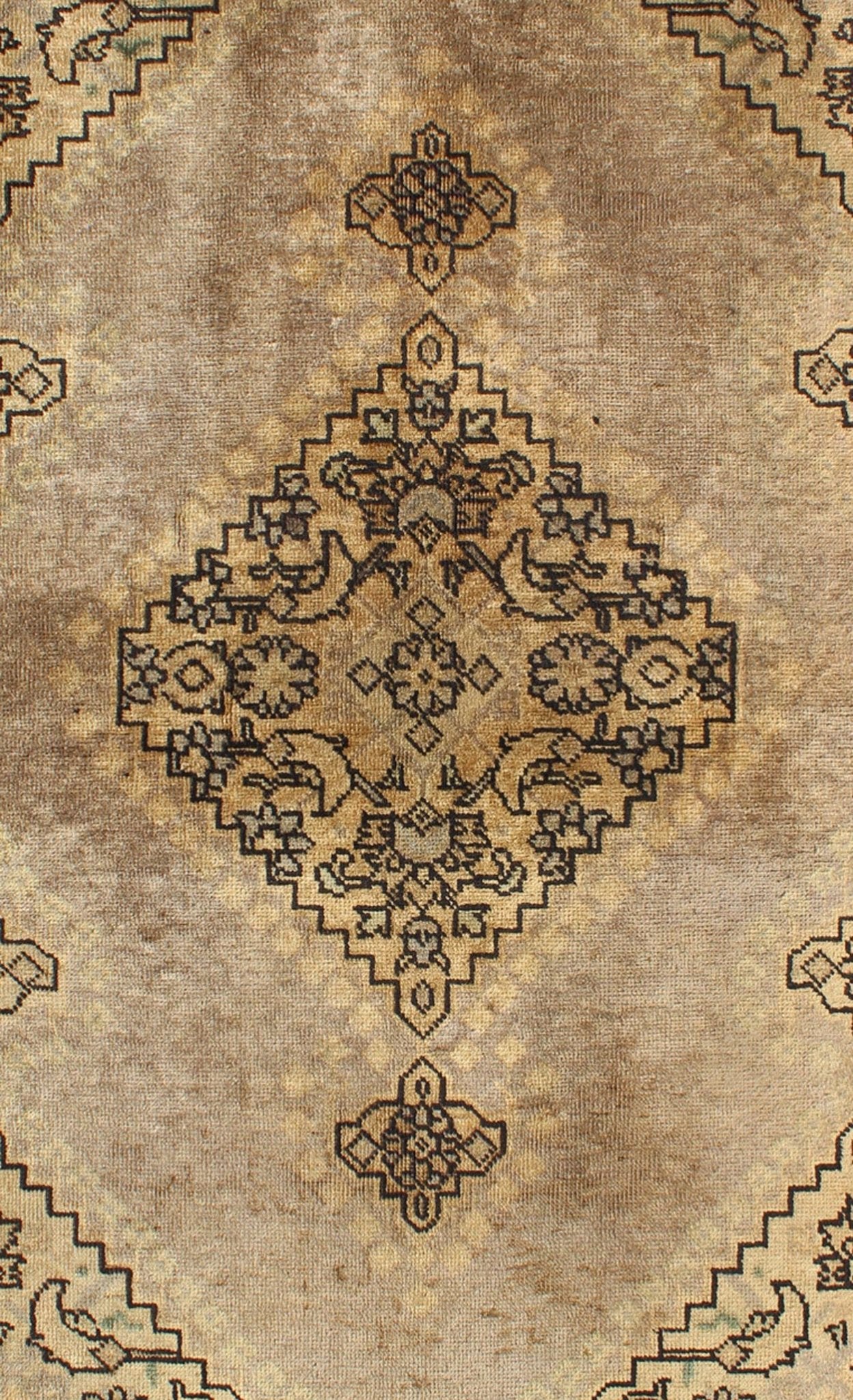 Medallion Style Tabriz Persian Vintage Rug With Medallion and Geometric Pattern. Keivan Woven Arts / rug H - 102 - 39, country of origin / type: Iran / Tabriz, circa 1950 Measures: 3'3 x 5'0. This spectacular Persian Tabriz bears a magnificent splend... - Keivan Woven ArtsH - 102 - 39 - 1784Rug