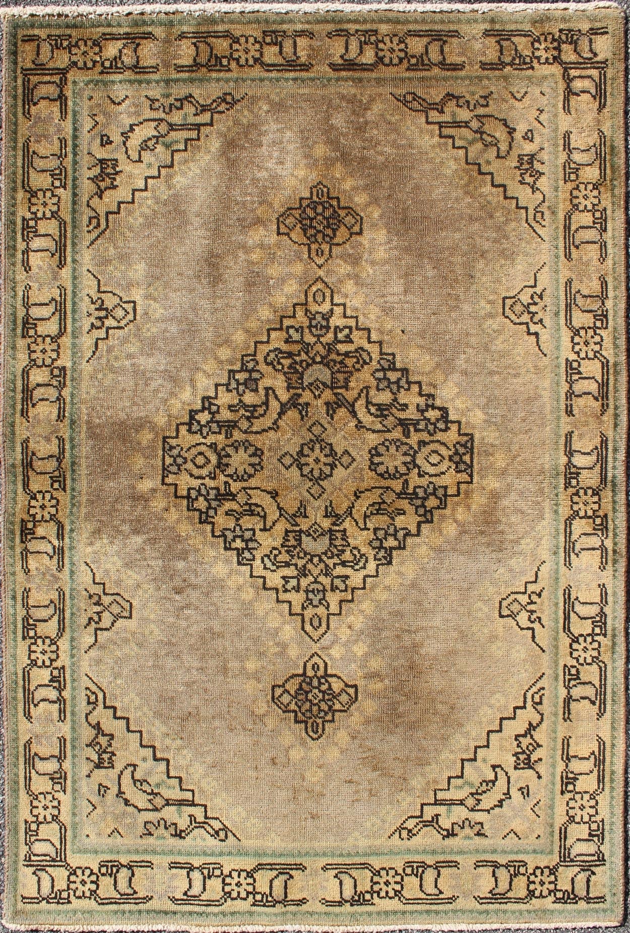 Medallion Style Tabriz Persian Vintage Rug With Medallion and Geometric Pattern. Keivan Woven Arts / rug H - 102 - 39, country of origin / type: Iran / Tabriz, circa 1950 Measures: 3'3 x 5'0. This spectacular Persian Tabriz bears a magnificent splend... - Keivan Woven ArtsH - 102 - 39 - 1784Rug