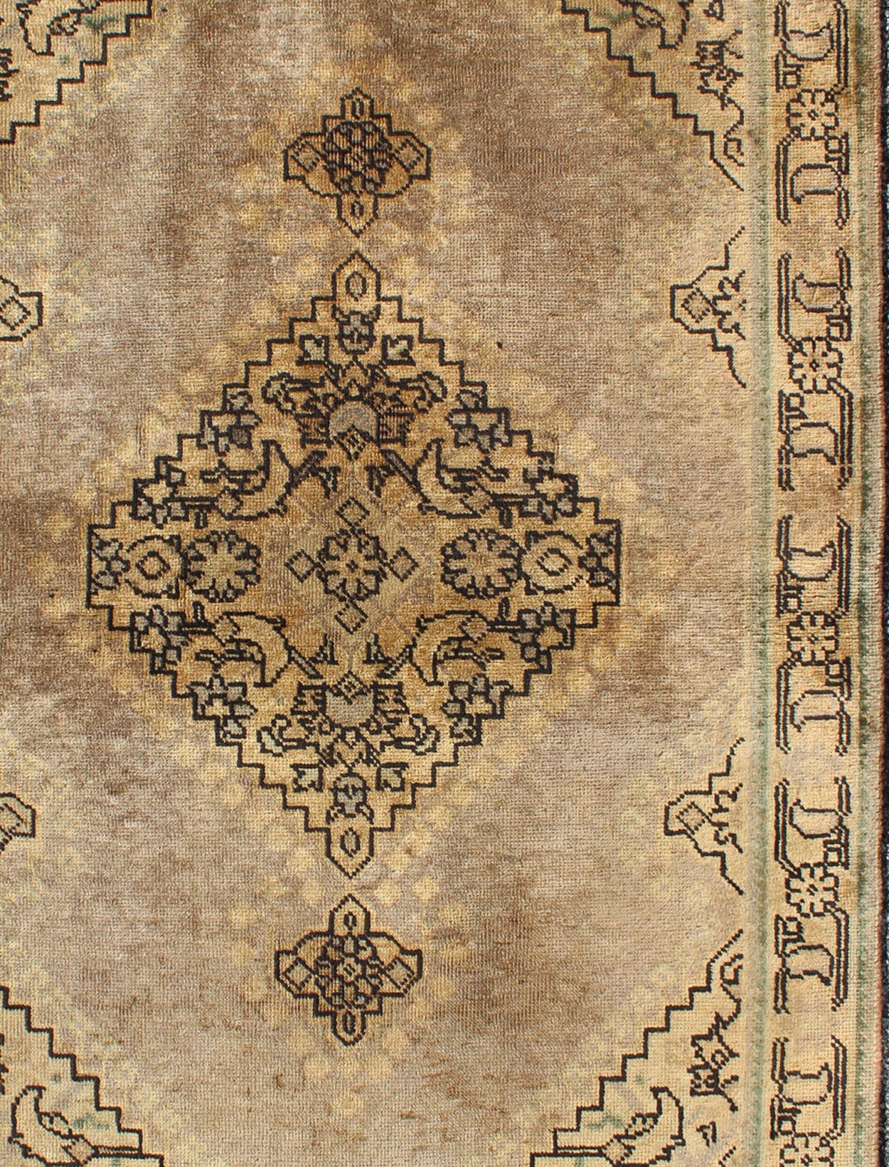 Medallion Style Tabriz Persian Vintage Rug With Medallion and Geometric Pattern. Keivan Woven Arts / rug H - 102 - 39, country of origin / type: Iran / Tabriz, circa 1950 Measures: 3'3 x 5'0. This spectacular Persian Tabriz bears a magnificent splend... - Keivan Woven ArtsH - 102 - 39 - 1784Rug
