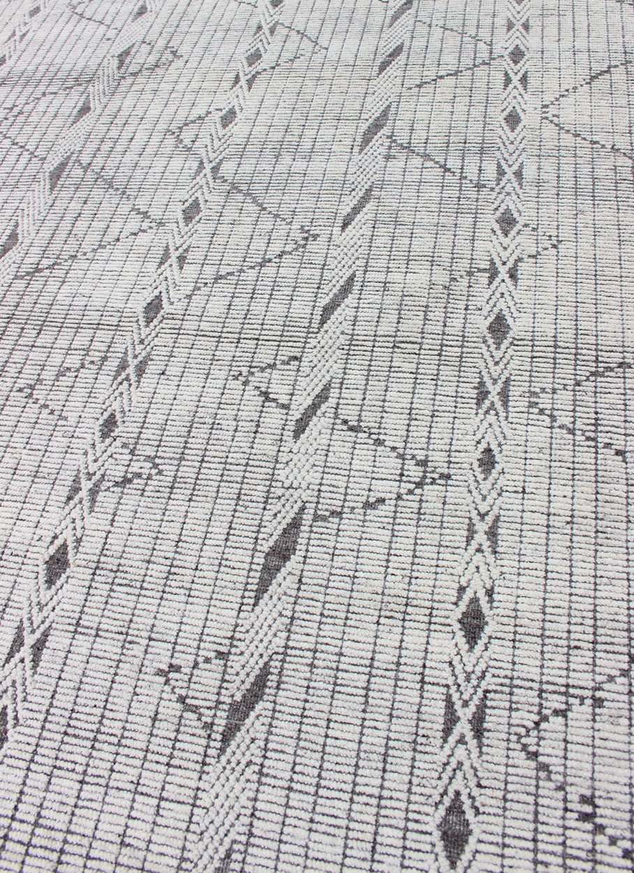 Modern Geometric Gray and Charcoal Indian Hand - Knotted Wool Rug Measures 8'3 x 10'0 Country of Origin: India; Type: Modern, Modern Casual; Design: Geometric, Abstract, Tribal; Keivan Woven Arts: rug IN - ILM - 1466 - CO - 0063; Modern Geome... - Keivan Woven ArtsIN - ILM - 1466 - CO - 0063 - 19 - 13476
