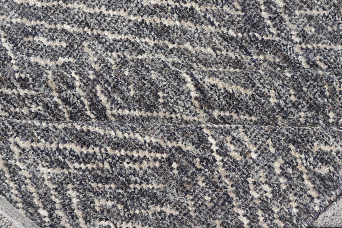 Indian Modern Casual Gray - Blue Area Rug With Minimal Crosshatch Design Measures 6 x 9 This modern Indian area rug features an abstract design loosely resembling a crosshatch design. The entire rug is rendered in a charcoal and light crea... - Keivan Woven ArtsIN - ILM - 168 - VT - 12116 - 20934Rug