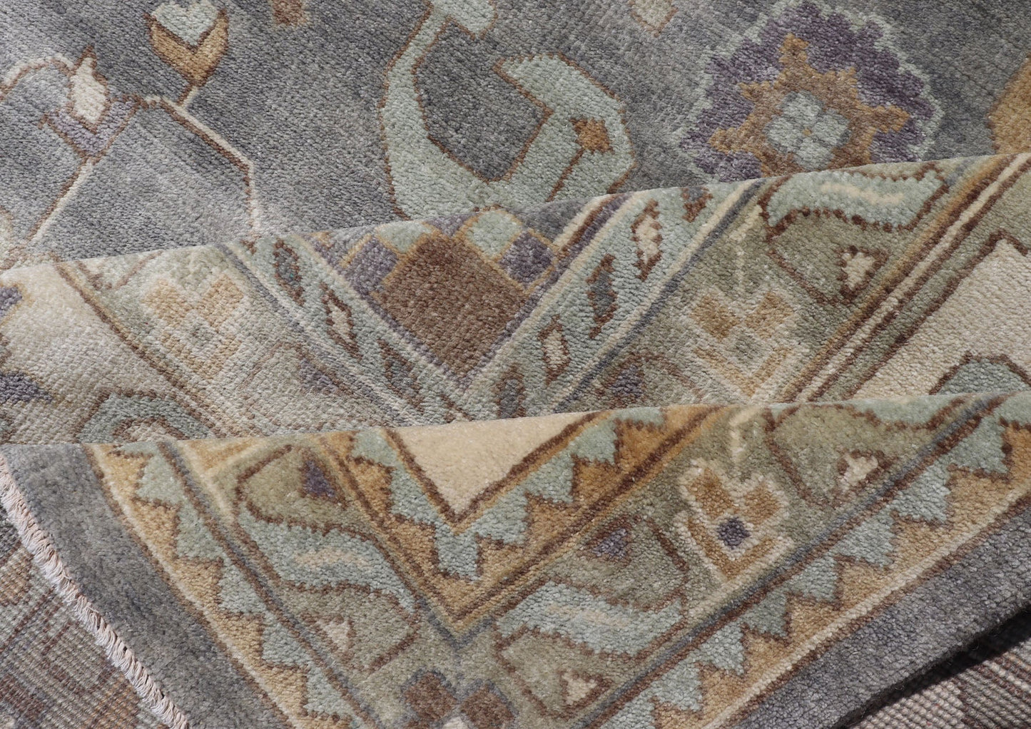 Large Indian Oushak Hand - Knotted Area Rug in Faded Earthy Tones Measures 9'10 x 14'2 Country of Origin: India; Type: Oushak; Design: All - Over, Floral, Flower Motif; Keivan Woven Arts: rug IN - JVD - 6022; Large Indian Oushak Hand - Kno... - Keivan Woven ArtsIN - JVD - 6022 - 15450