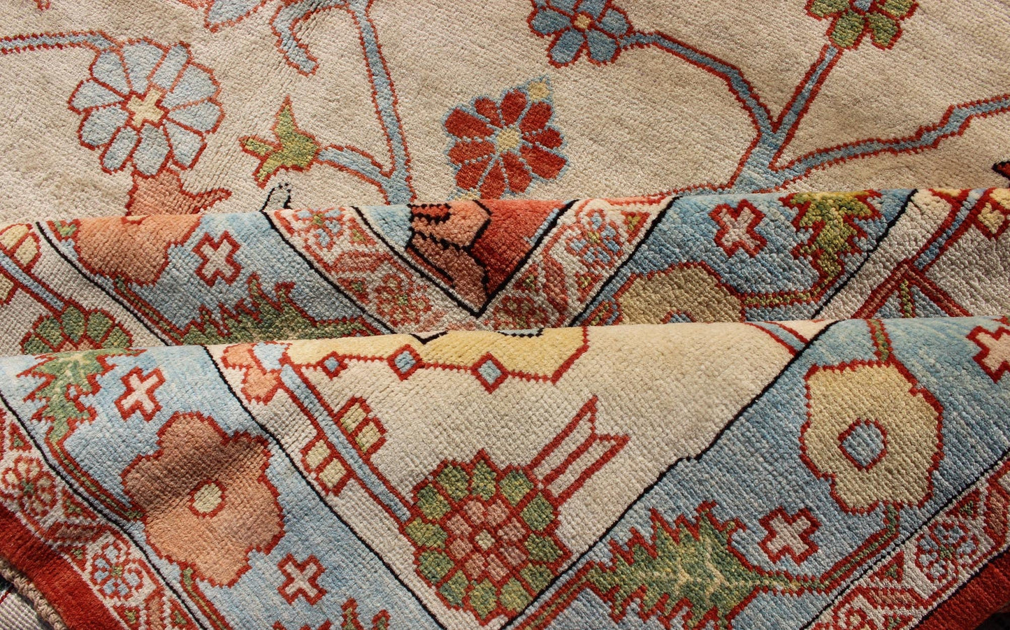 Very large Persian serapi rug with all over pattern in ivory background. Keivan Woven Arts rug KBE - EB - 600241, country of origin / type: Iran / Serapi, circa 1990. Measures:16'8 x 28'11. Serapi rugs are known as the finest rugs produced in the Her... - Keivan Woven ArtsKBE - EB - 600241 - 754Rug