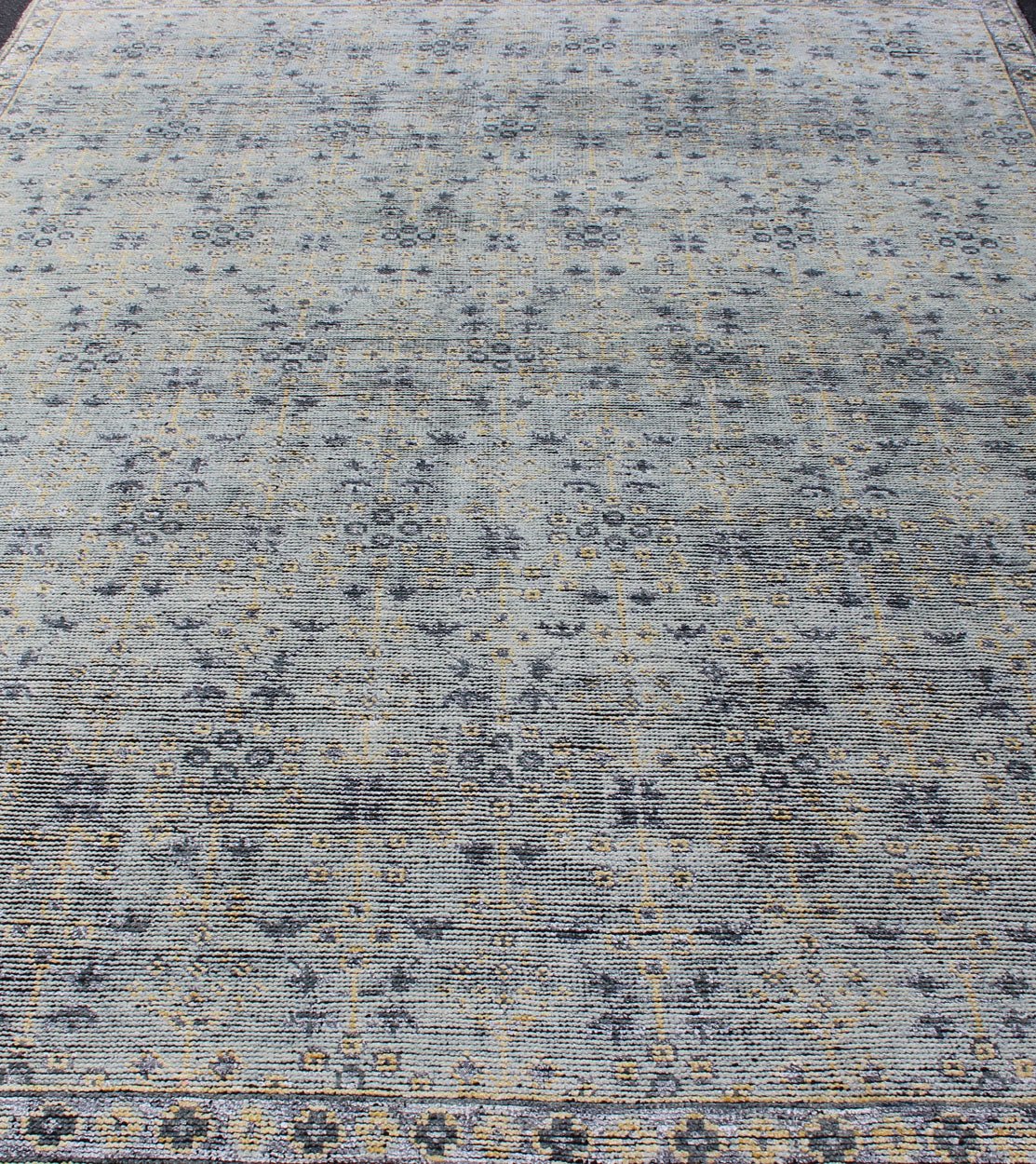 Distressed Modern rug, Hand - Woven Area Rug in Lt Sage, Gray and Yellow. Country of Origin: India; Type: Modern; Design; All - Over, Abstract - Floral; Keivan Woven Arts; rug KHN - 1021 - ARI - 27 Measures; 8'1 x 11'2 This Indian modern rug was ha... - Keivan Woven ArtsKHN - 1021 - ARI - 27 - 13514Rug
