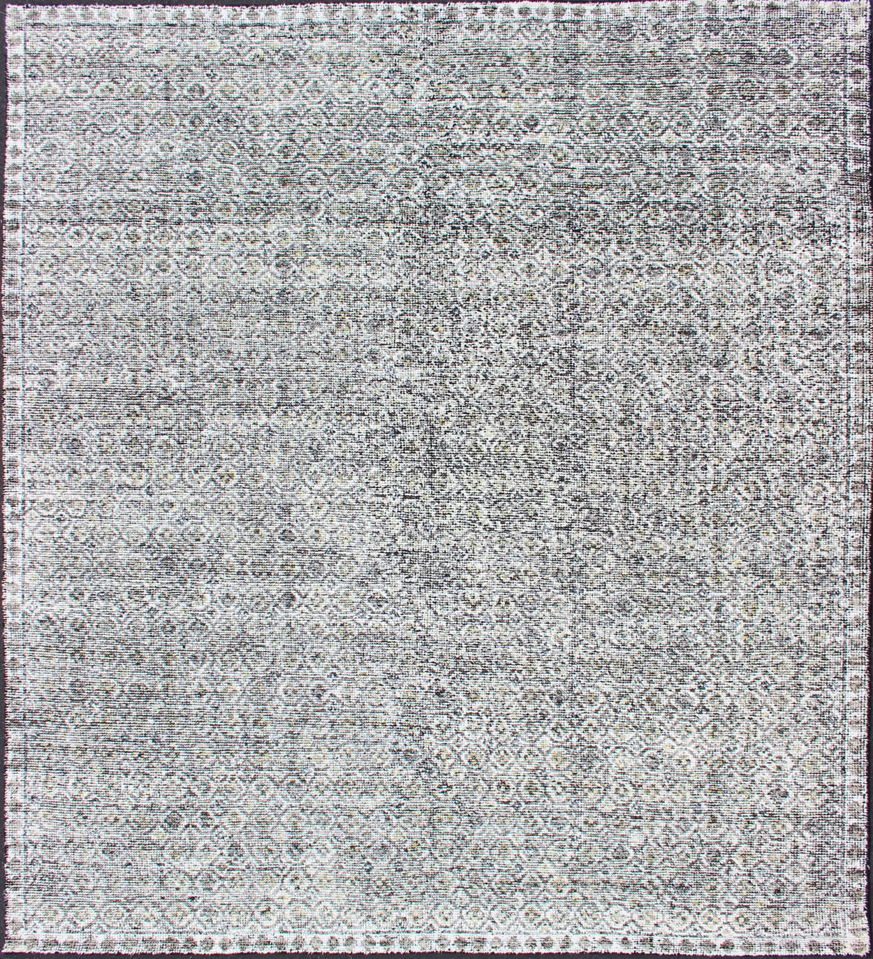 Creams, Ivory, Cream, and Charcoal Modern Distressed Rug. Shades of cream, light yellow, and charcoal modern Indian piled rug, rug KHN - 1022 - TR - 818, country of origin / type: India / Indian Modern Piled Rug. A unique blend of historical and m... - Keivan Woven ArtsKHN - 1022 - TR - 818 - 13518Rug
