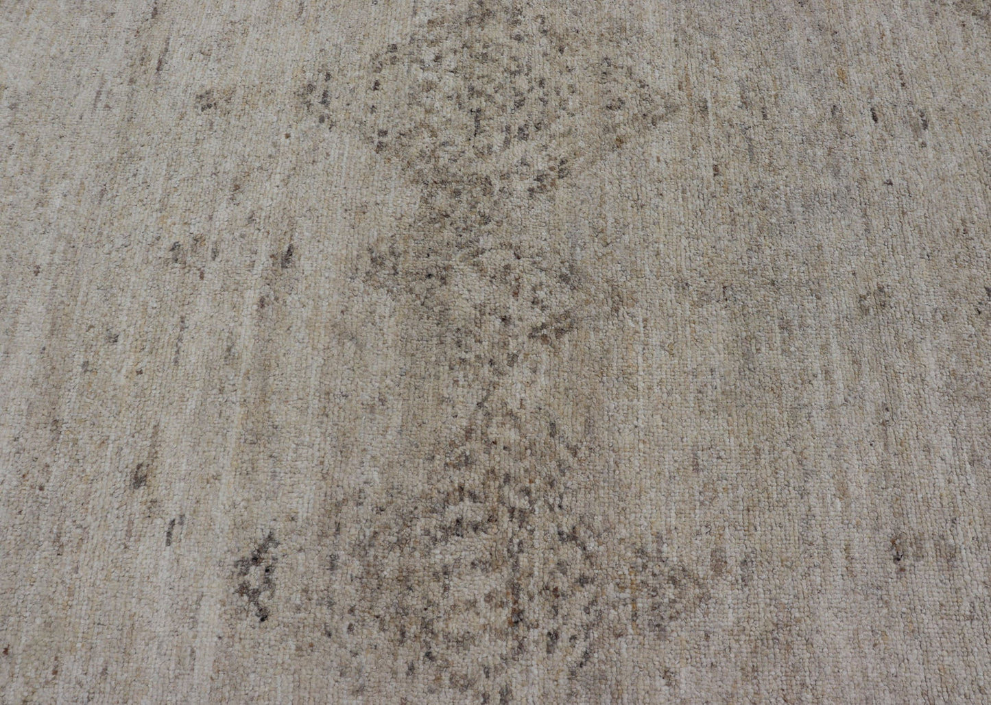 Moroccan Styled Diamond Design on All - Beige Modern Area Rug Measures 13'0 x 17'8 This modern rugs field is rendered in a blend of cream and beige, while the design is a gray. The vertical diamonds loosely resemble that of Moroccan triba... - Keivan Woven ArtsKHN - 34906 - TR - 1057 - 21024Rug