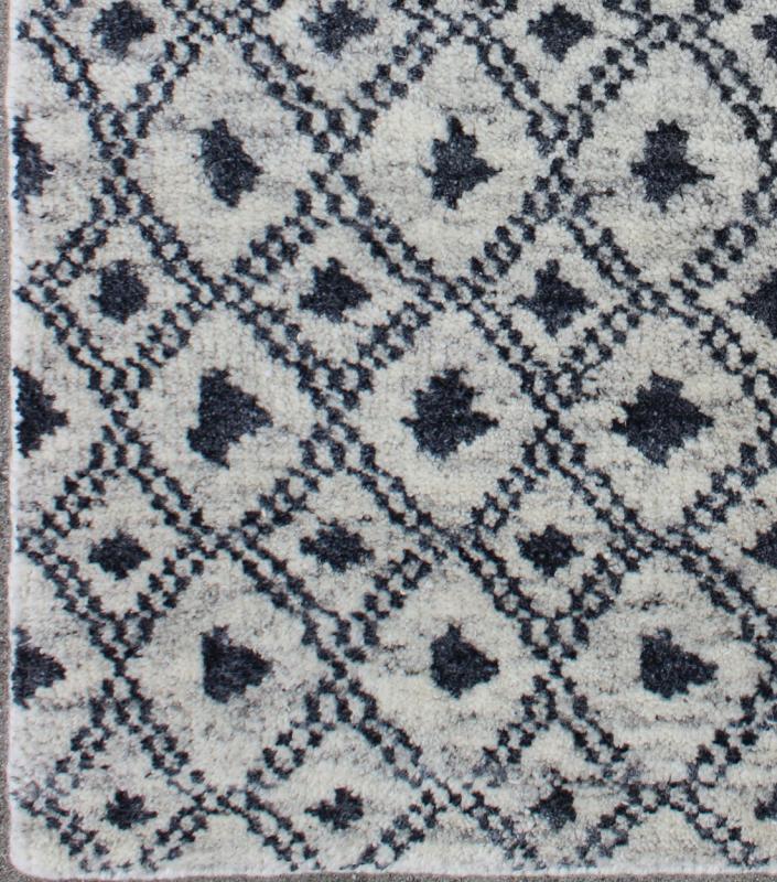 TR - 175 - 60 - Keivan Woven ArtsKHN - 435 - TR - 175 - 60 - 7062Rug