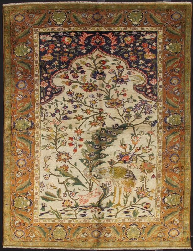 Silk Turkish Rug with Botanical Designs, Including Stylized Leaves Turkish Rug with Botanical Design rug/l11 - 0916 orgin/turkey kwarugs This silk vintage Turkish rug features an intricate and complex design paired with a unique color co... - Keivan Woven ArtsL11 - 0916 - 3186Rug
