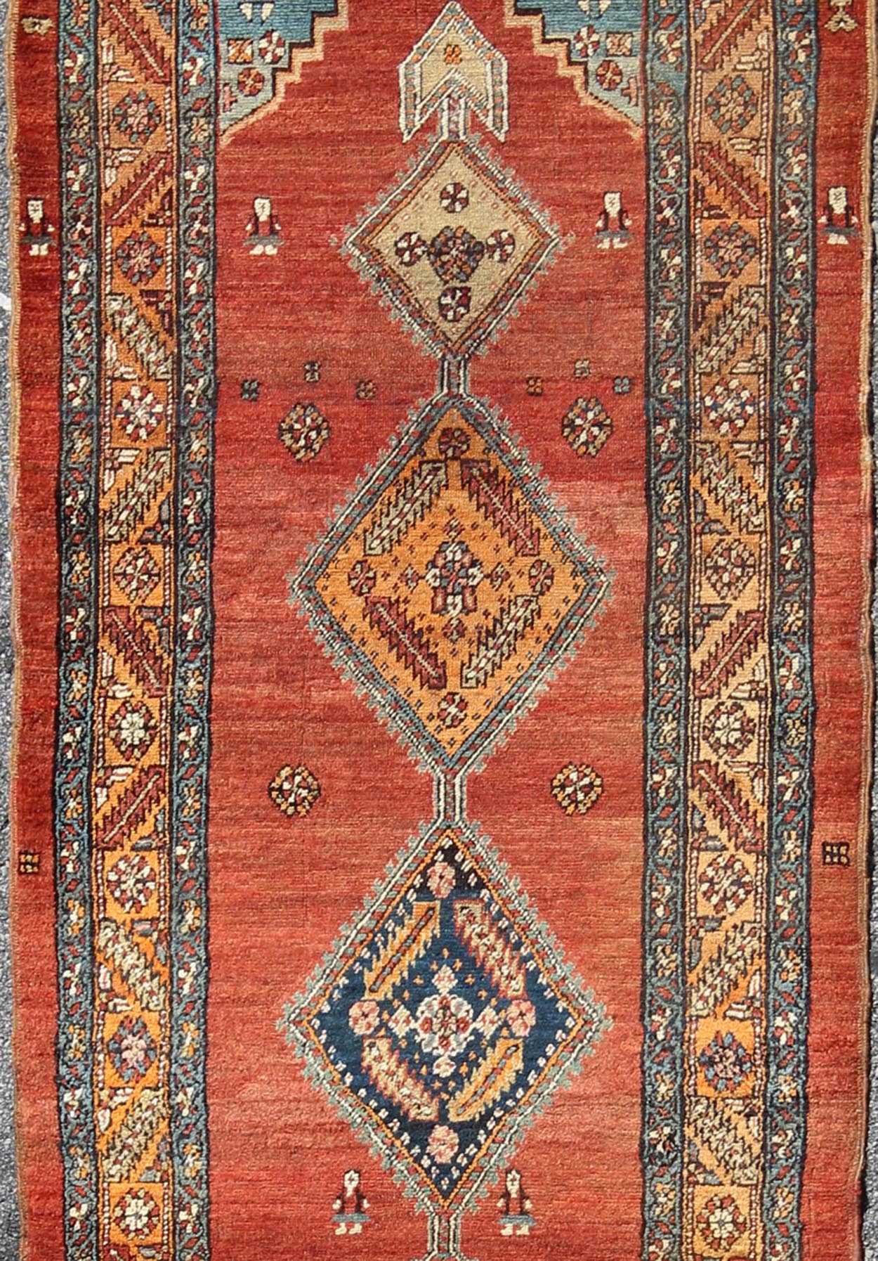 Late 19th Century Antique Persian Bakshaish Rug with Tribal Medallions in Red, l11 - 1107, country of origin / type: Iran / Bakshaish, circa 1890 Crafted in the Azarbijan district of northwest Persia, this superb antique rug (circa 1890) represent... - Keivan Woven ArtsL11 - 1107 - 2975Rug