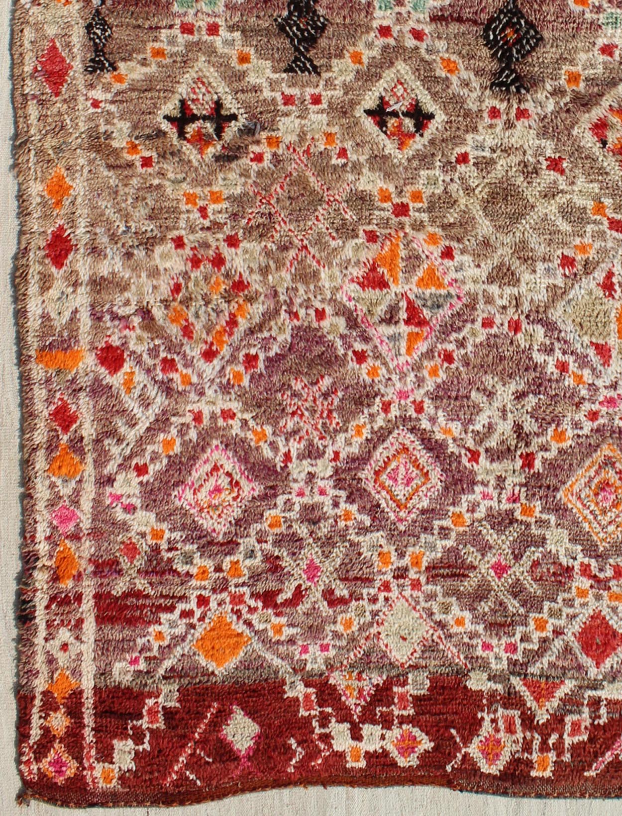 Tribal Design Vintage Hand Knotted Moroccan Rug in Orange, Red, Green, and Lt Brown Tribal design vintage Moroccan rug in red, orange, green, brown, Keivan Woven Arts / rug LCB - 18 - 88, country of origin / type: Morocco / Tribal, circa 1940. ... - Keivan Woven ArtsLCB - 18 - 88 - 9595Rug