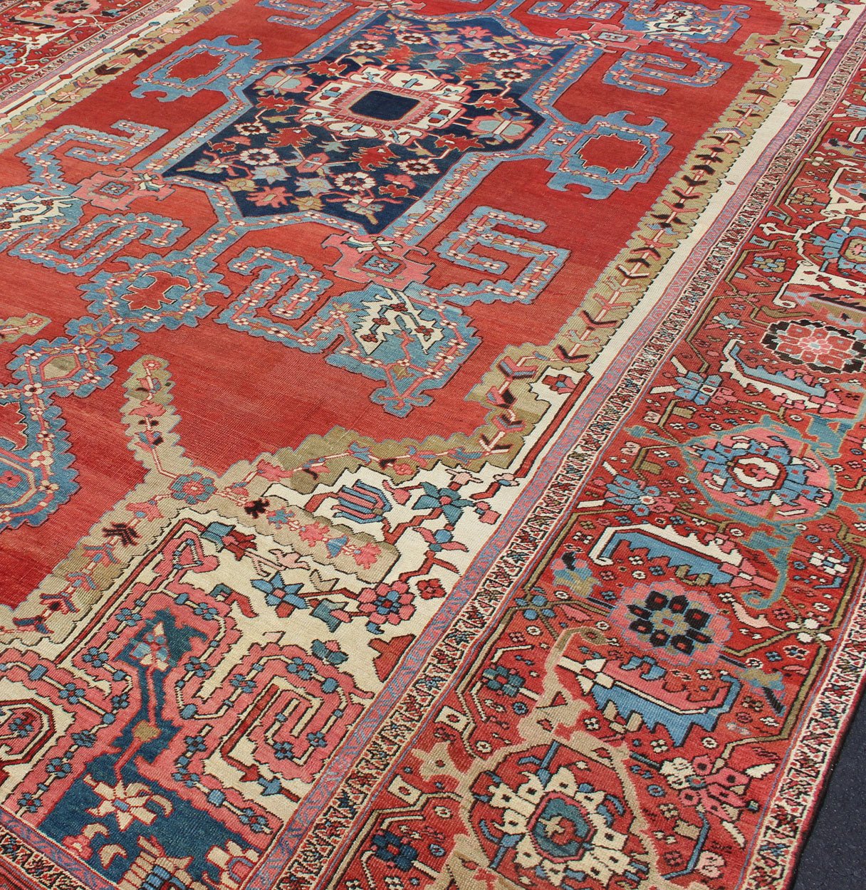 spectacular Large Antique Persian Bakshaish Serapi Rug. kwarugs / M14 - 0201. Large Serapi, Large Bakshaish. Antique large Persian. Among the carpets produced in north eastern Persia of Azerbaijan district, Serapi and Bakhshaish rugs are well know... - Keivan Woven ArtsM14 - 0201 - 6326Rug