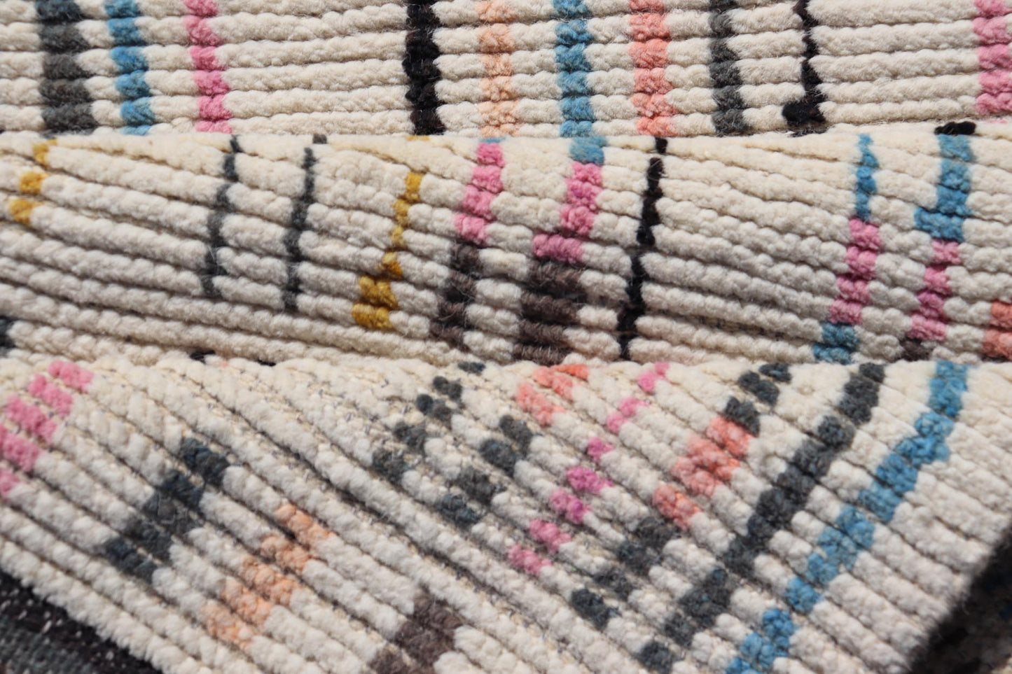 Modern Casual Hand Knotted Piled Runner With Minimalist Modern Design. rug MSE - 12119, Keivan Woven Arts country of origin / type: Afghanistan / Piled, condition: new. Measures: 2'6 x 12'4 This minimalist design runner features a modern causal co... - Keivan Woven ArtsMSE - 12119 - 25341Rug