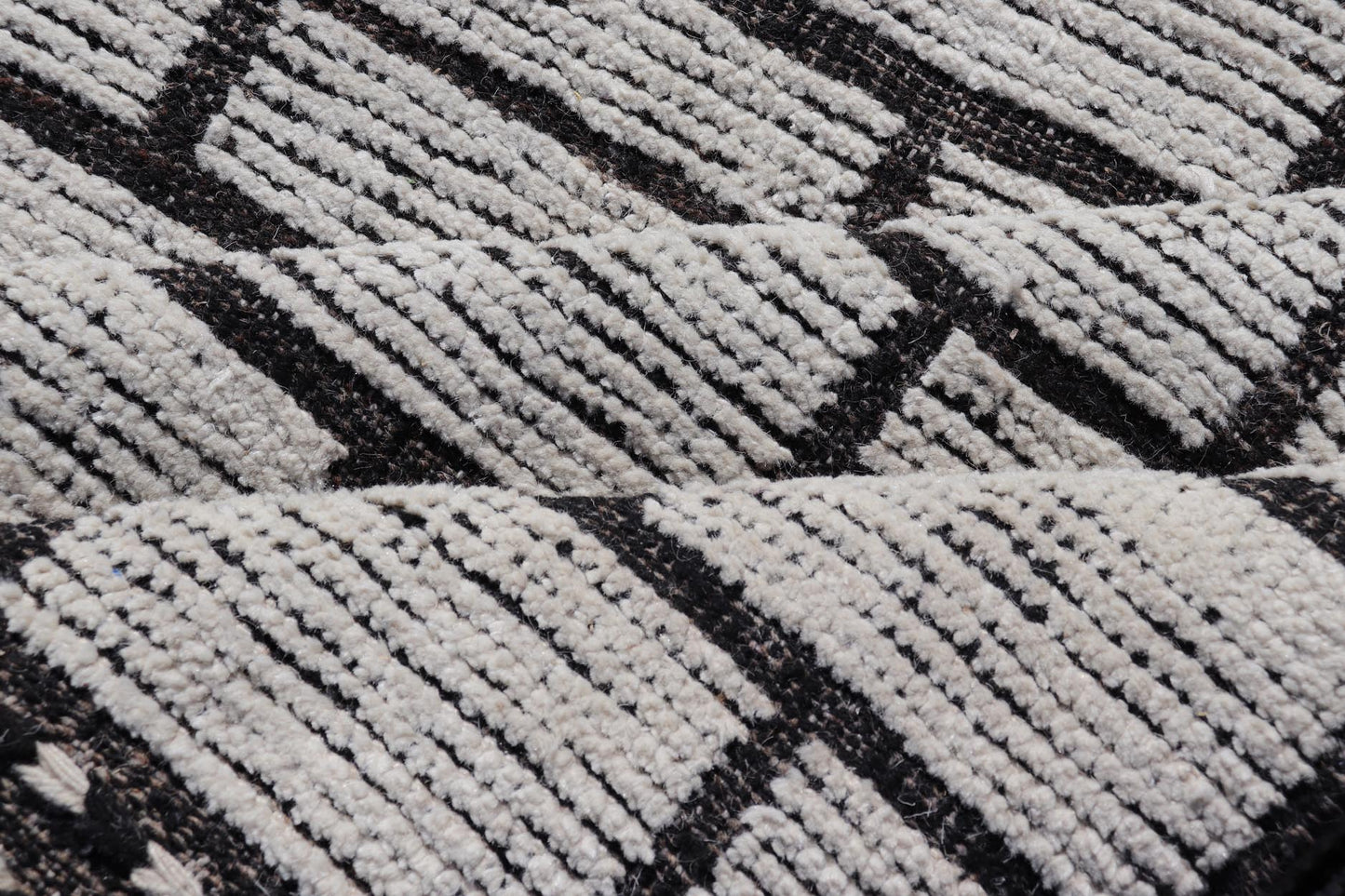 Modern Hand - Knotted Gallery Rug in Wool with Box Design in Black and Ivory Tones. Keivan Woven Arts; rug MSE - 12657, country of origin / type: Afghanistan / Modern Casual, circa Early - 21th Century. Measures: 5'2 x 10'2 This modern casual tribal r... - Keivan Woven ArtsMSE - 12657 - 25413Rug