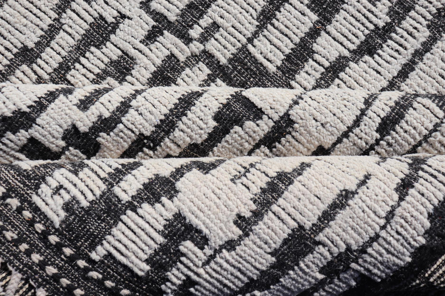 Moroccan Contemporary Abstract Rug in White and Black With All - Over Design. Keivan Woven Arts; rug MSE - 12899 Country of Origin: Afghanistan Type: Modern Casual Design: Abstract, Geometric, Contemporary. Measures: 9'10 x 15'1 This piece has uniq... - Keivan Woven ArtsMSE - 12899 - 25606Rug