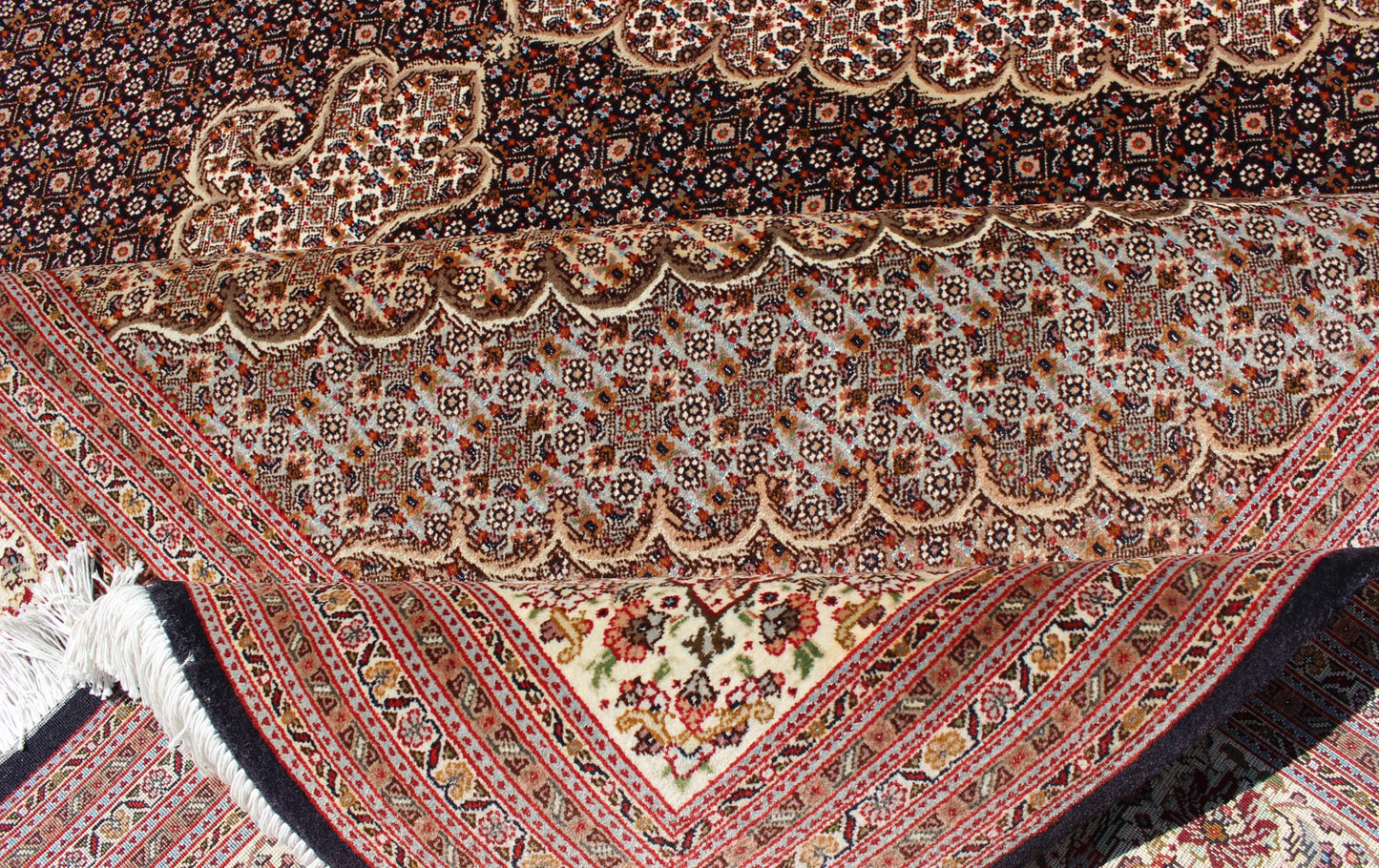 Vintage fine Persian Tabriz rug with oval medallion and swirling floral design, rug n15 - 0704, country of origin / type: Iran / Tabriz, circa 1970. This spectacular Persian Tabriz rug, from the 1970s, bears magnificent splendor indicative of roya... - Keivan Woven ArtsN15 - 0704 - 6592Rug