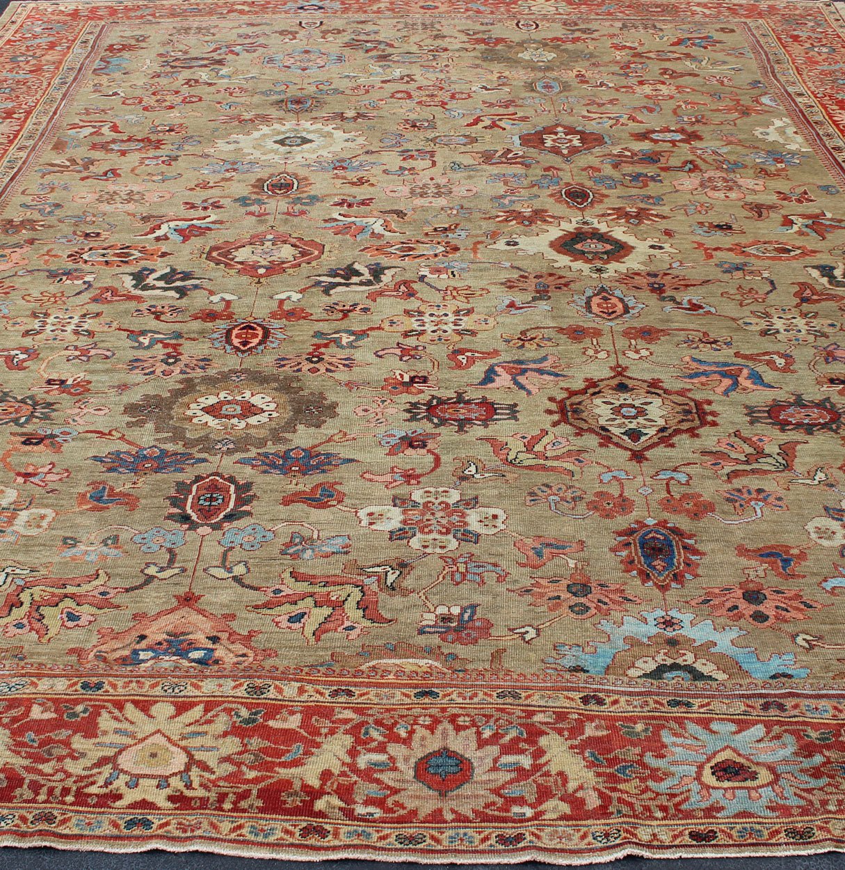 Antique Persian Large Ziegler Sultanabad Rug with Tan Background & Red Border. Tan background Ziegler Persian Sultanabad Antique. Keivan Woven Arts / kwarugs/N15 - 1001 Antique Persian Ziegler Sultanabad Rug. Measures: 13'6 x 17' This exceptional a... - Keivan Woven ArtsN15 - 1001 - 6947Rug
