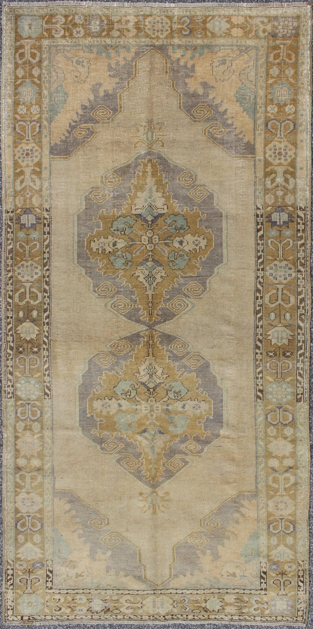 Vintage Gallery Turkish Oushak Rug With Floral Medallions in Earthy Tones and Lavender Keivan Woven Arts / rug OSM - 09, country of origin / type: Turkey / Oushak, circa 1940 Measures: 4'1 x 8'7. This vintage Oushak beautifully illustrates the impr... - Keivan Woven ArtsOSM - 09 - 4504Rug