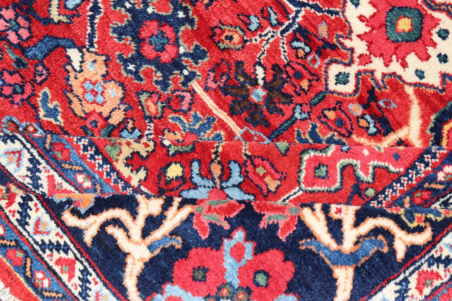 Antique Persian Sultanabad Mahal Rug With All - Over Sub Geometric Design Beautiful and rich Red background with multi colors antique Persian Sultanabad Mahal rug with All Over Geometric Design, Keivan Woven Arts /rug /PTA - 200722, country of origi... - Keivan Woven ArtsPTA - 200722 - 16666