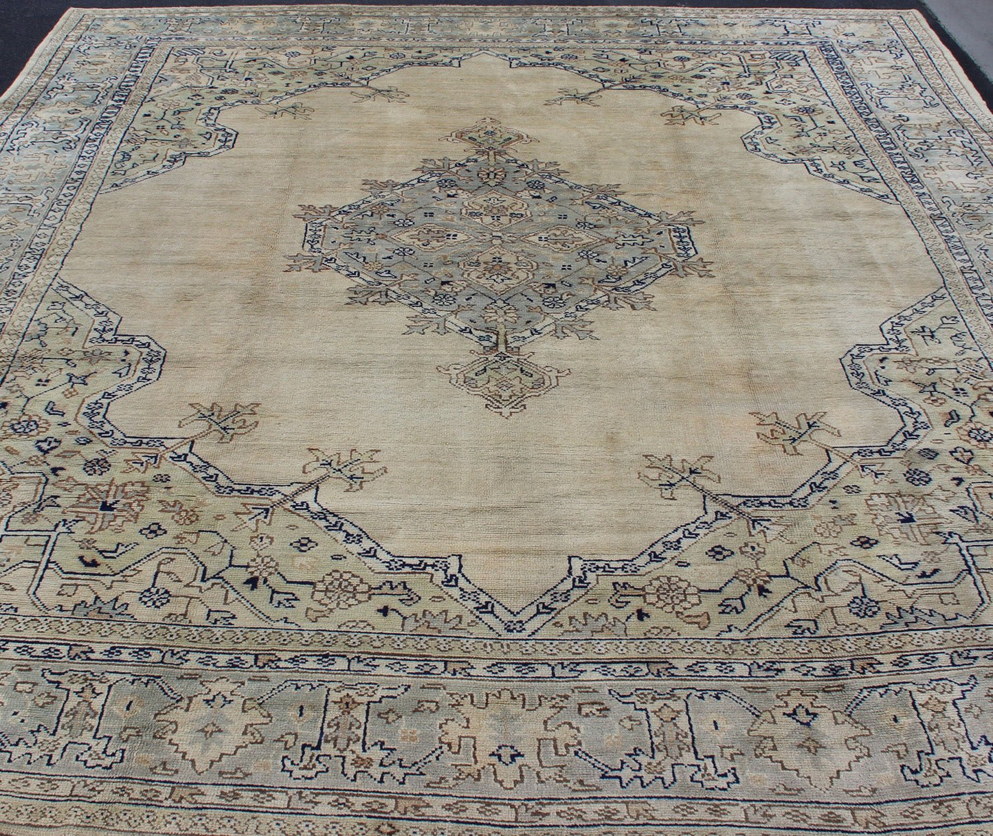 Antique Turkish Oushak with Geometric Motifs in Champagne Field and Accent Blue, Oushak antique rug from Turkey. Keivan Woven Arts / rug R20 - 0303, country of origin / type: Turkey / Oushak, circa 1920 This beautiful rug from early 20th century T... - Keivan Woven ArtsR20 - 0303 - 12831Rug