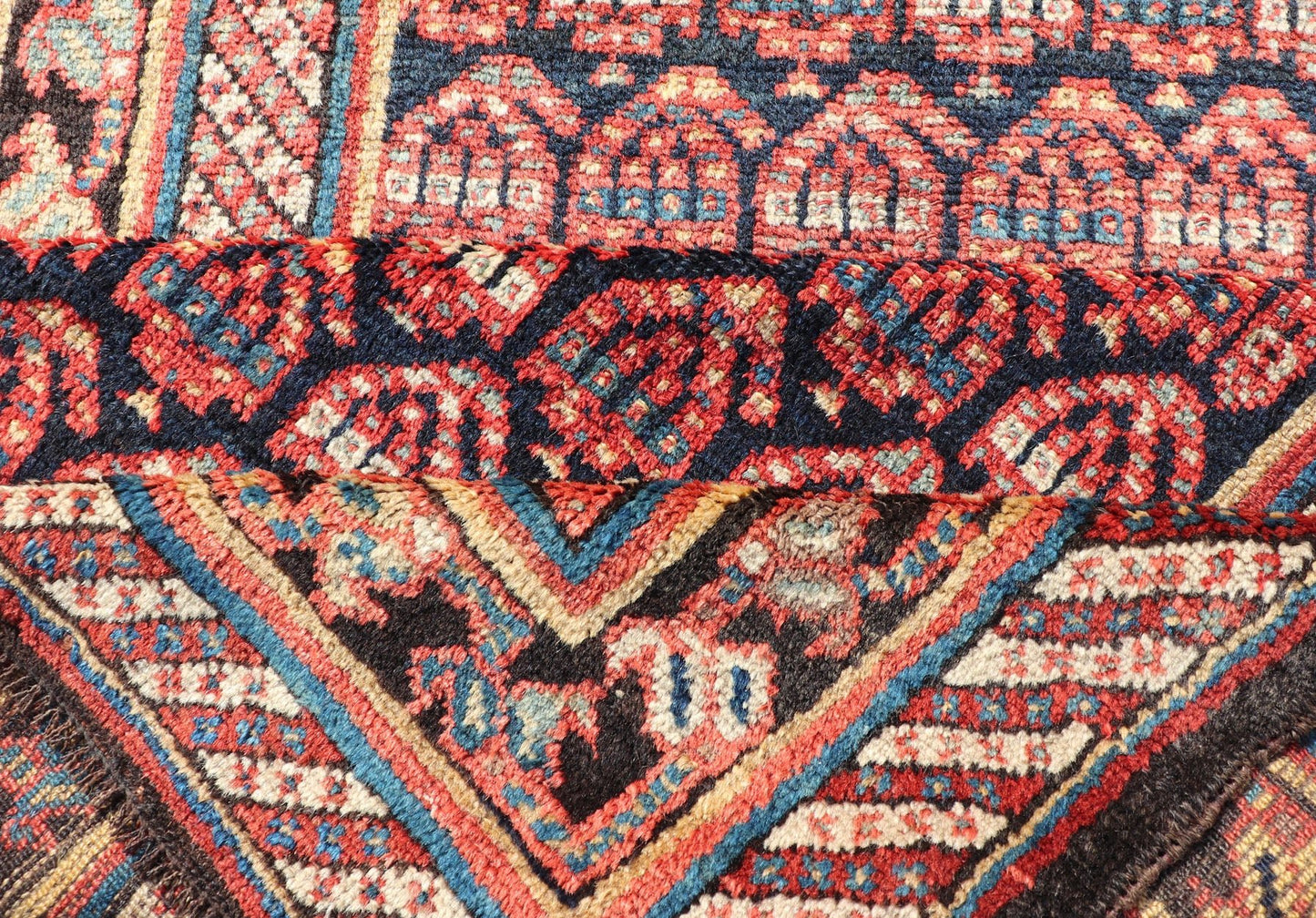 Antique Persian Kurdish Gallery Rug with All - Over Sub - Geometric Design Antique Kurdish Gallery Rug, Keivan Woven Arts / rug R20 - 0810, country of origin / type: Persian / Kurdish, circa Early - 20th Century. Measures: 4'2 x 10'2. - Keivan Woven ArtsR20 - 0810 - 13186