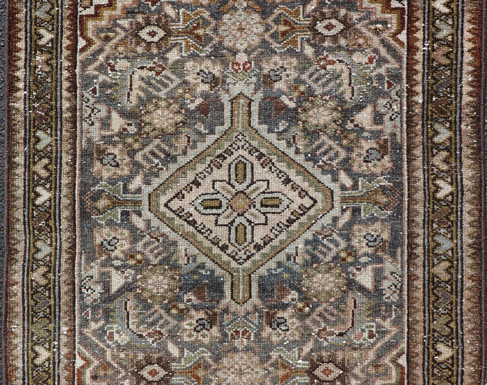 nan - Keivan Woven ArtsR20 - 1011 - 14128Rug