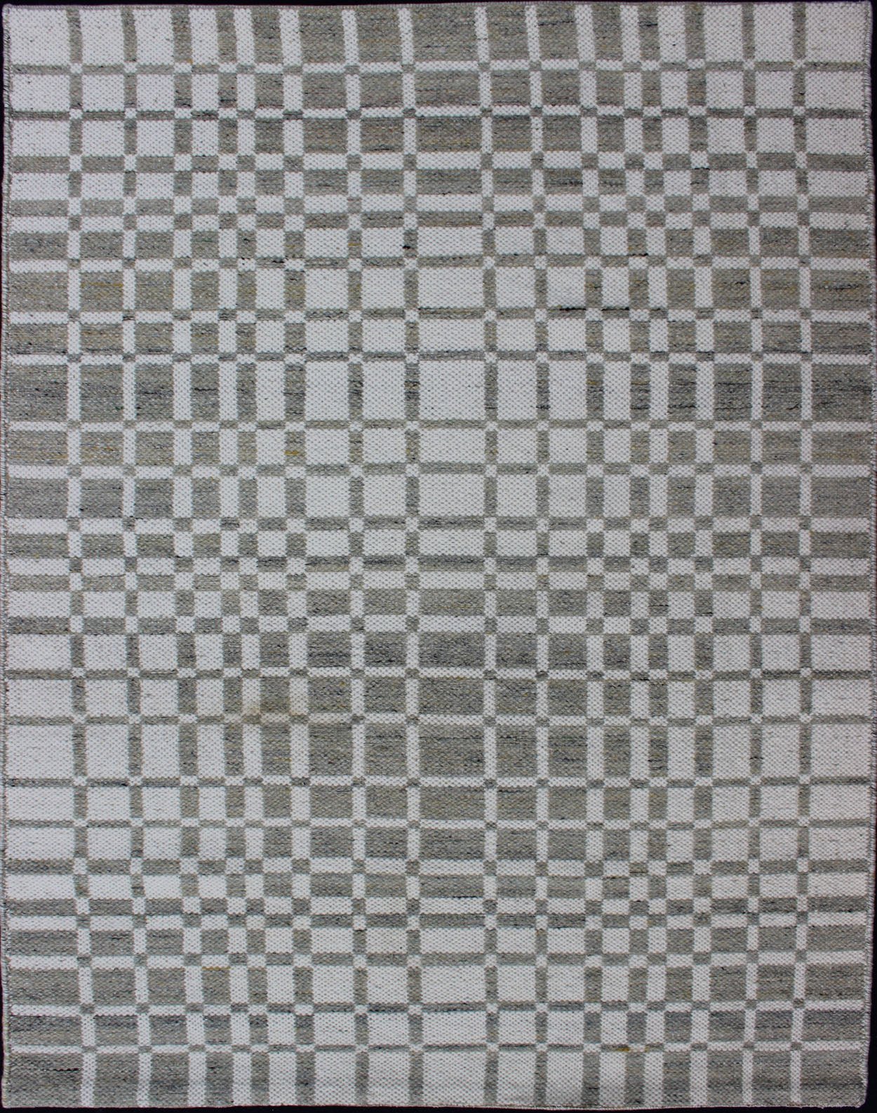 Modern Design Flatweave Rug with Modern pattern in Cream and Green - Gray Neutral tone rug with free - flowing modern design, Keivan Woven Arts / rug RJK - 17796 - SL - 1, country of origin / type: India The subdued design of this rug makes it pe... - Keivan Woven ArtsRJK - 17796 - SL - 1 - 13104Rug