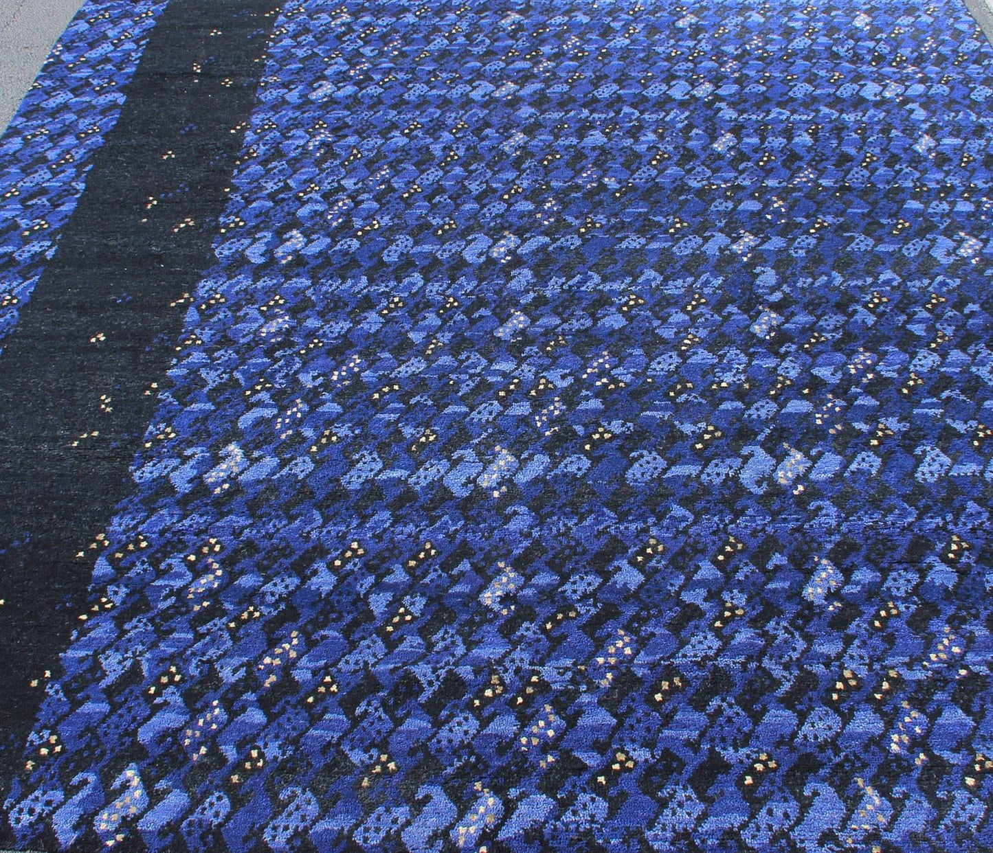 Modern Scandinavian/Swedish Geometric Design Rug by Keivan Woven Arts. rug RJK - 19410 - SHB - 121 - PILE, Keivan Woven Arts / country of origin / type: India / Scandinavian piled/flat weave rug Measures: 9'2 x 11'10. This Scandinavian Pile rug is inspir... - Keivan Woven ArtsRJK - 19410 - SHB - 121 - PILE - 1921