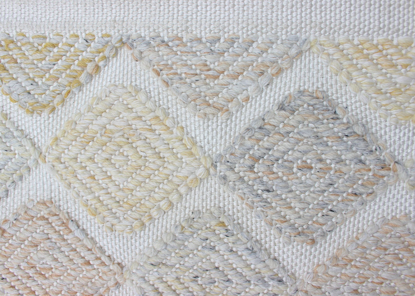 Keivan Woven Arts All - Over Diamond Scandinavian Flat - Weave Rug With Texture. Keivan Woven Arts / rug RJK - 23000 - DIAMOND, country of origin / type: Scandinavia / Scandinavian Modern. Measures: 3'0 x 5'0 This modern Scandinavian design flat - weave ... - Keivan Woven ArtsRJK - 23000 - DIAMOND - 13238Rug