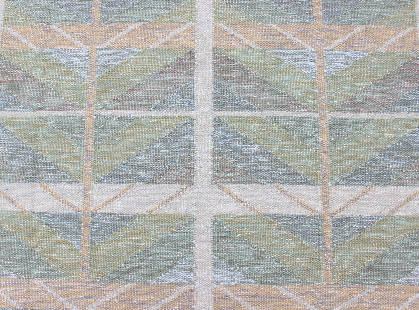 Keivan Woven Arts Scandinavian Flat - Weave Design Rug with Green, Gray, and Peach. Keivan Woven Arts / rug RJK - 24598, country of origin / type: India / Scandinavian flat - weave. Measures: 9'1 x 12'0 This Scandinavian flat - weave is inspired by the ... - Keivan Woven ArtsRJK - 24598 - SHB - 006 - 11 - 13907