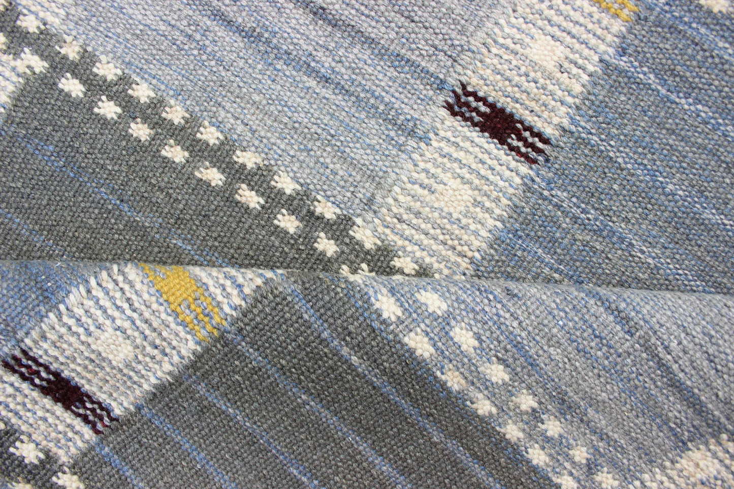Keivan Woven Arts Modern Scandinavian Flat - Weave Design with Geometric Design. Keivan Woven Arts / rug RJK - 29594 - SHB - 022 - 02, country of origin / type: India / Scandinavian flat - weave. Measures: 6'1 x 8'11 This Scandinavian flat - weave style is ins... - Keivan Woven ArtsRJK - 29594 - SHB - 022 - 02 - 13608