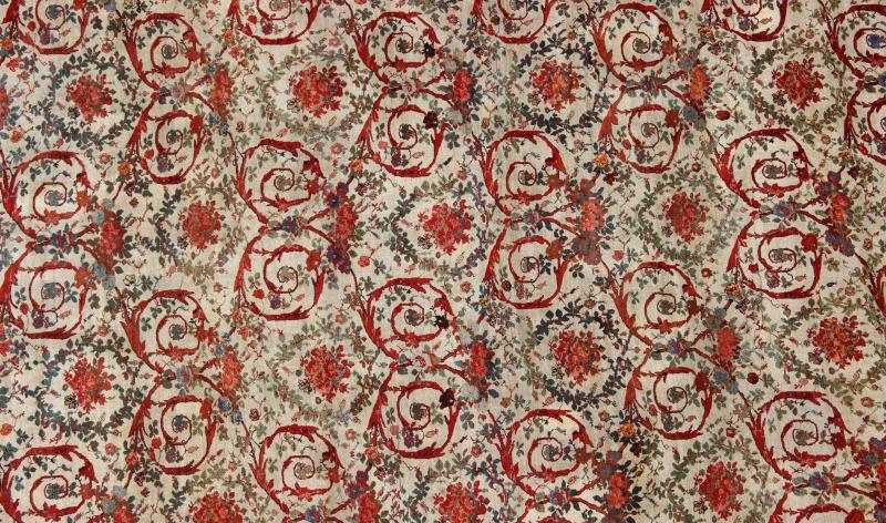 Very Large Antique Persian Rug , Large Persian Bidjar Carpet in Ivory Background. Palace sized antique Persian Bidjar carpet in ivory background and array of beautiful, and brilliant colors. Rug / TRA - 170301. Country of Origin: Persia/Iran. ... - Keivan Woven ArtsTRA - 170301 - 7349Rug