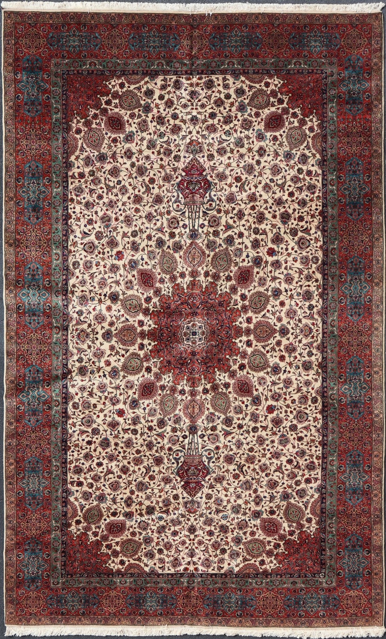 Very Fine Persian Tabriz Large Vintage Rug With Ivory Background and Classic Medallion Design. Keivan Woven Arts - Ornate and refined vintage Persian Fine Tabriz rug with medallion design Colorful Tabriz vintage rug from Persia with elegant medalli... - Keivan Woven ArtsTRA - 6053 - 1162Rug