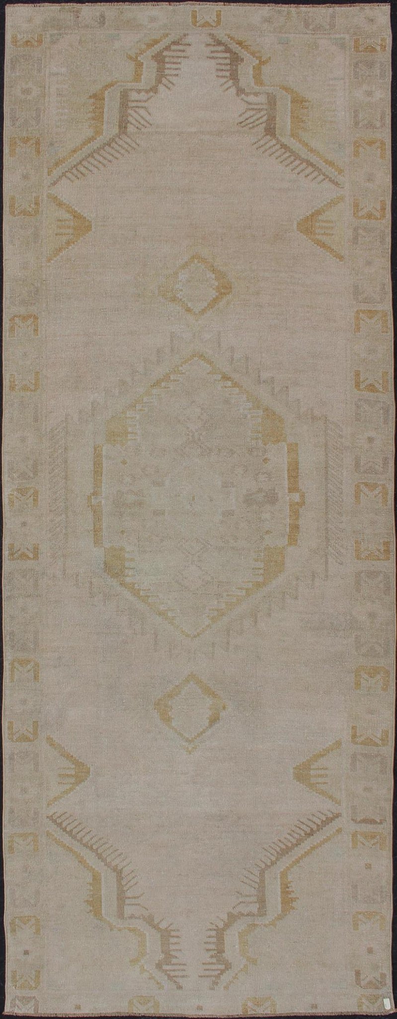 Light Colored Vintage Oushak Runner With Geometric Medallion in Taupe Color and Golden Color Medallion Oushak Gallery carpet, Keivan Woven Arts / rug TU - ALK - 3552, country of origin / type: Turkey / Oushak, circa 1940. Light colored vintage Ousha... - Keivan Woven ArtsTU - ALK - 3552 - 12054Rug