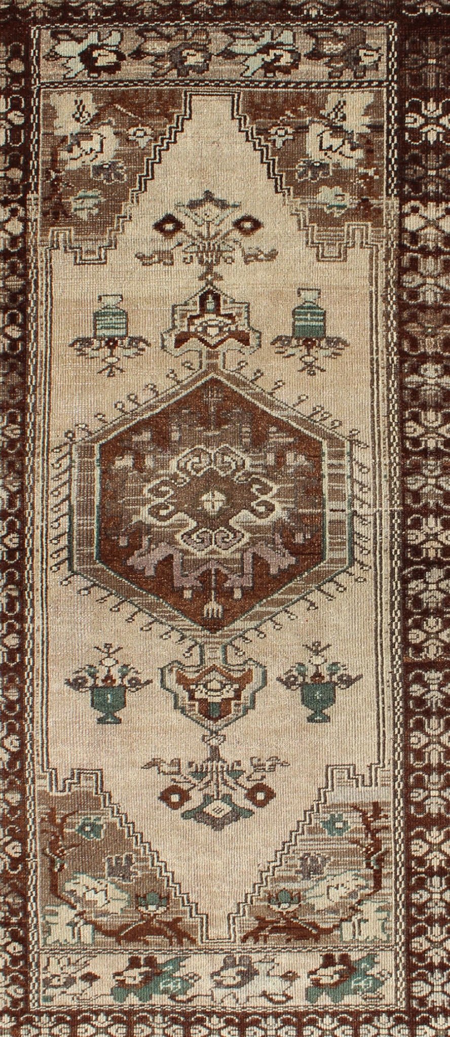 Turkish Oushak Vintage Rug with Central Medallion and Floral Motifs in Brown kwarugs Turkish Oushak vintage rug with central medallion and floral motifs in brown, rug alk - 3564, country of origin / type: Turkey / Oushak, circa mid - 20th century ... - Keivan Woven ArtsTU - ALK - 3564 - 6791Rug