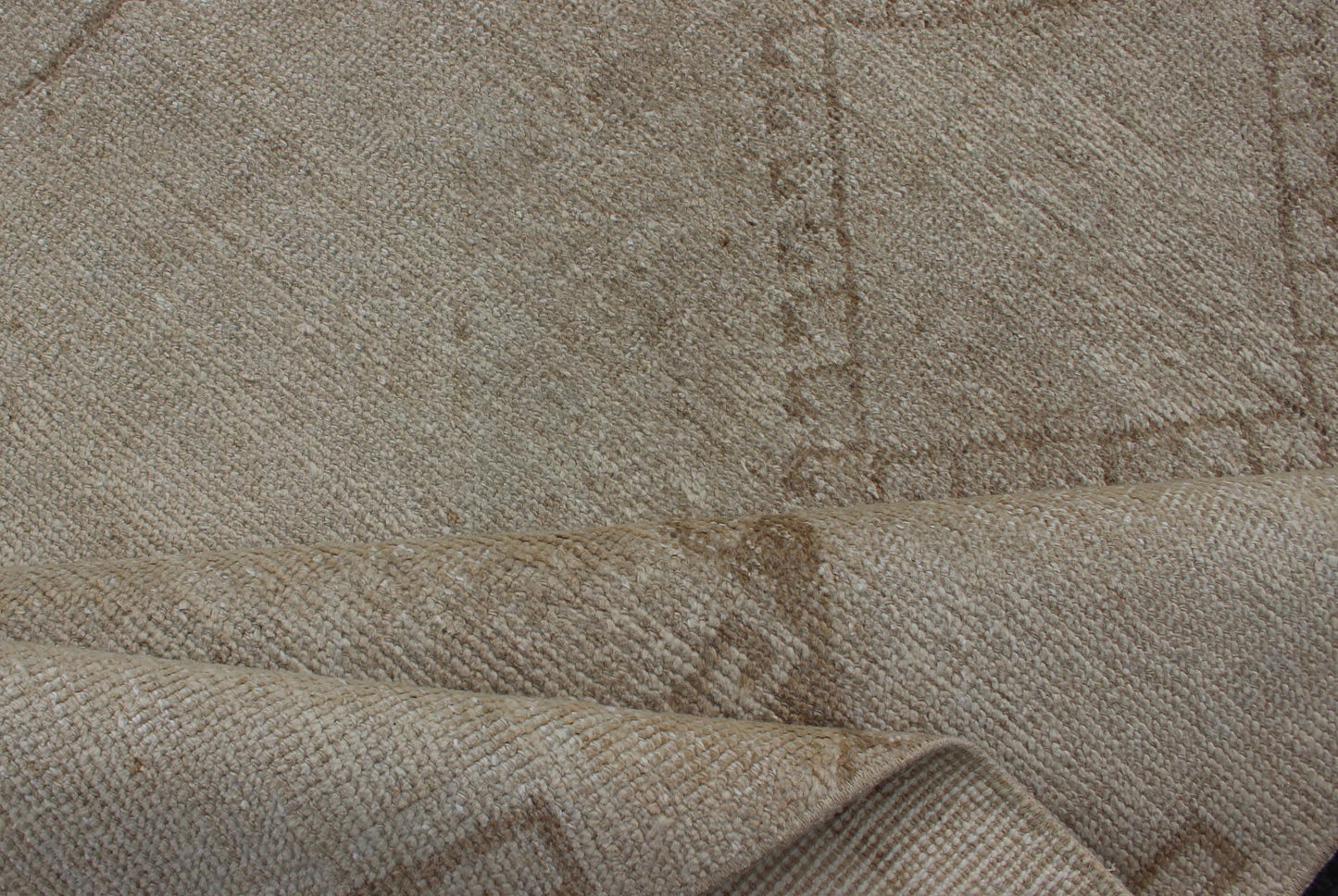 Grey and Cream Vintage Turkish Oushak Runner with Geometric Tribal Design Cream and taupe vintage Turkish Oushak runner with geometric tribal design, Keivan Woven Arts / rug/TU - ALK - 3582, country of origin / type: Turkey / Oushak, circa 1930 ... - Keivan Woven ArtsTU - ALK - 3582 - 12082Rug