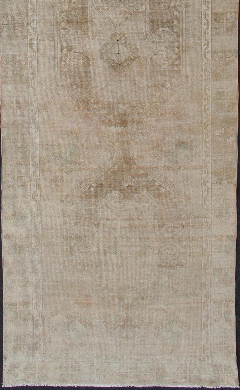Hand Knotted Vintage Turkish Runner in Earth Tones & Light Brown in Medallions tan, sand, taupe and light brown. Keivan Woven Arts / rug TU - ALK - 3585, country of origin / type: Turkey / Kars, circa 1940. Turkish runner in Earth tones, light brown... - Keivan Woven ArtsTU - ALK - 3585 - 12096Rug