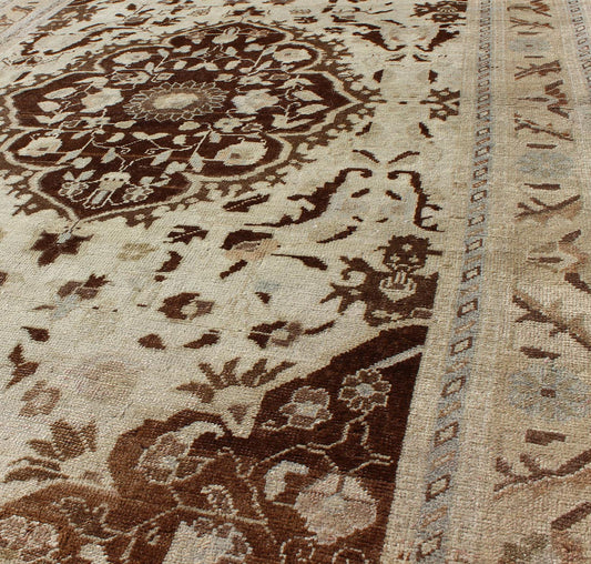 Turkish Oushak Vintage Rug with Intricate Floral Medallion in Brown and Ivory. Keivan Woven Arts / rug TU - AYD - 95077, country of origin / type: Turkey / Oushak, circa mid - 20th century. This vintage Turkish Oushak carpet (circa mid - 20th century) f... - Keivan Woven ArtsTU - AYD - 95077 - 3866