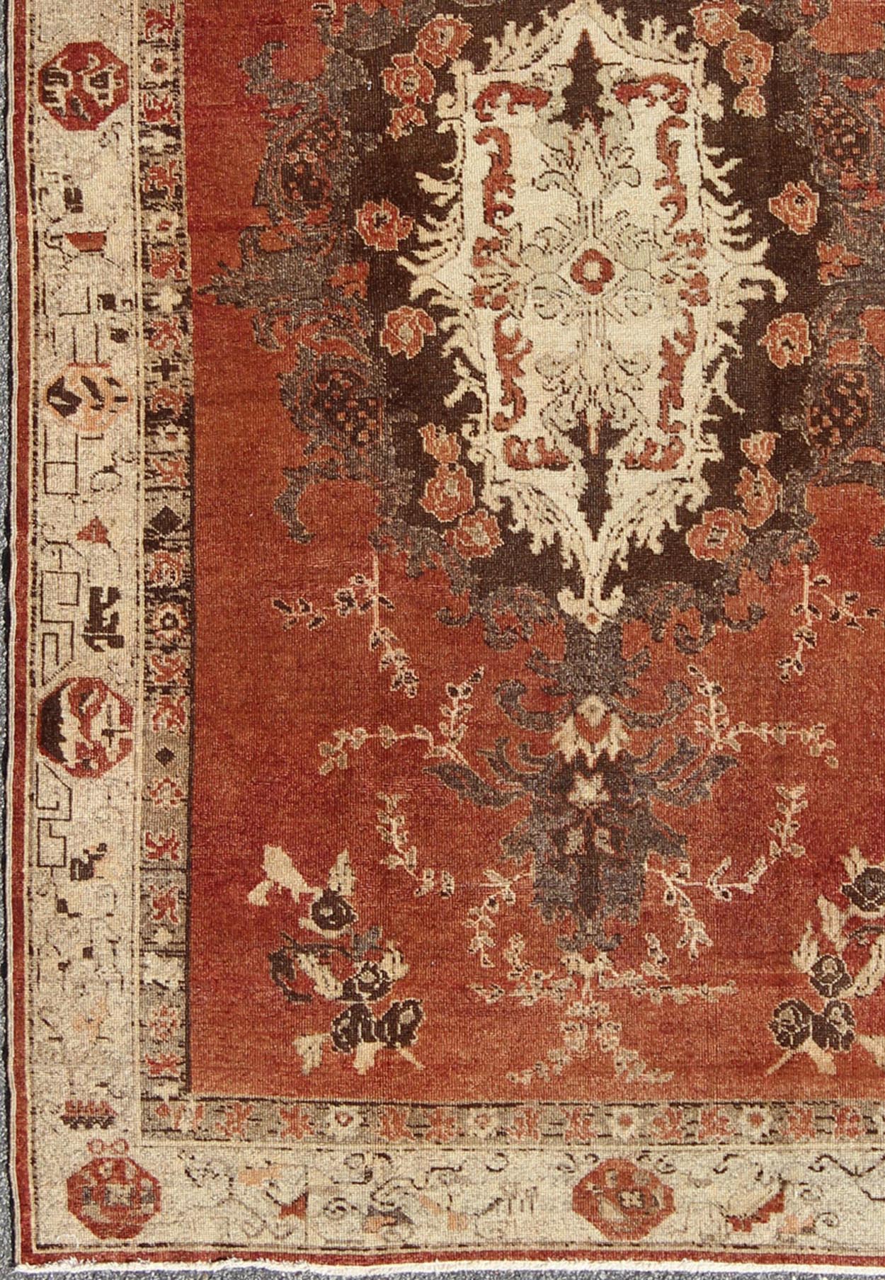 Keivan Woven Arts, Tu - Cum - 115, Antique Oushak Carpet From Turkey With Sienna color Field and Floral Medallion. Antique Oushak Carpet from Turkey with Faint Brown Red Field and Floral Medallion This antique Turkish Oushak rug features a unique bl... - Keivan Woven ArtsTU - CUM - 115 - 2404Rug