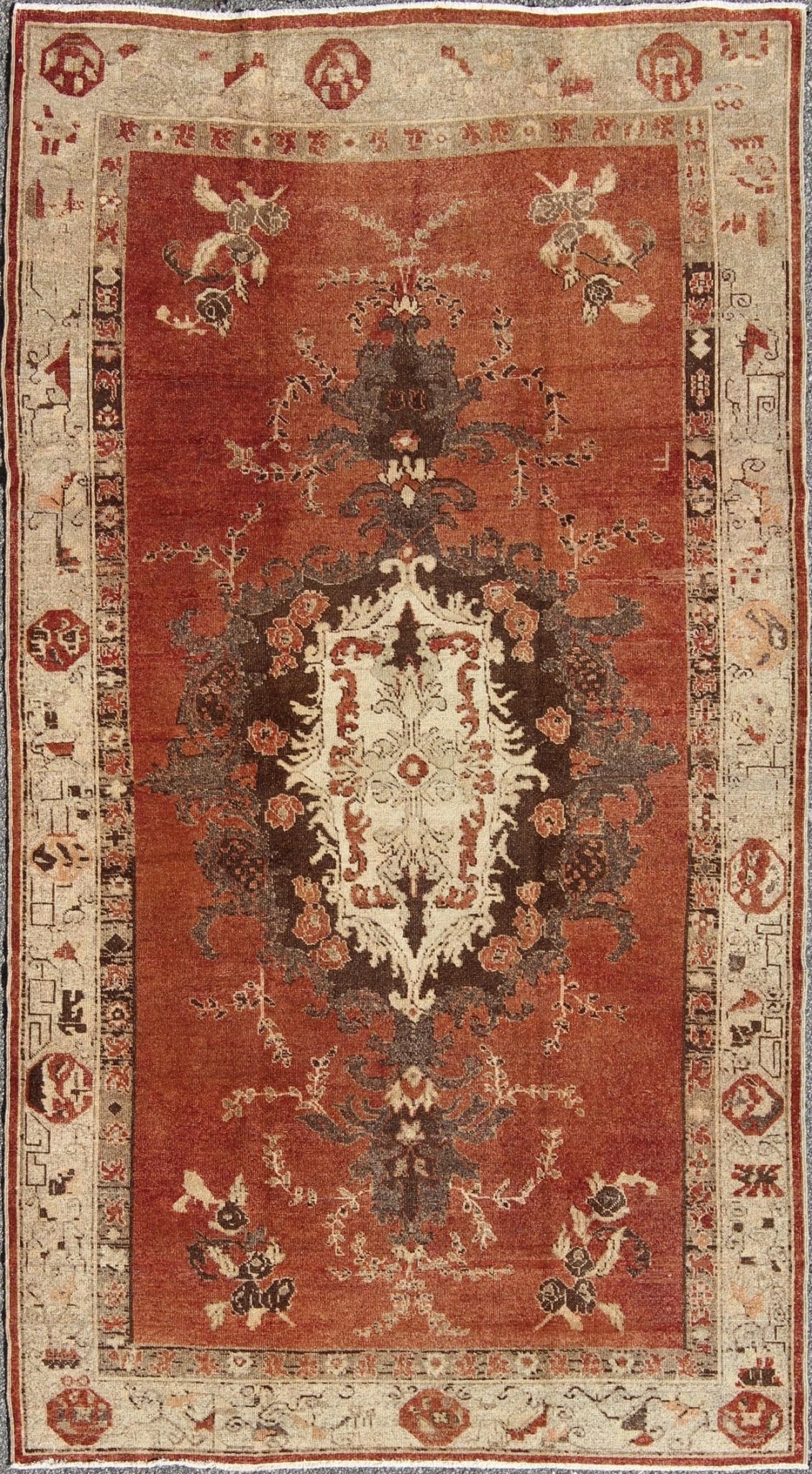 Keivan Woven Arts, Tu - Cum - 115, Antique Oushak Carpet From Turkey With Sienna color Field and Floral Medallion. Antique Oushak Carpet from Turkey with Faint Brown Red Field and Floral Medallion This antique Turkish Oushak rug features a unique bl... - Keivan Woven ArtsTU - CUM - 115 - 2404Rug