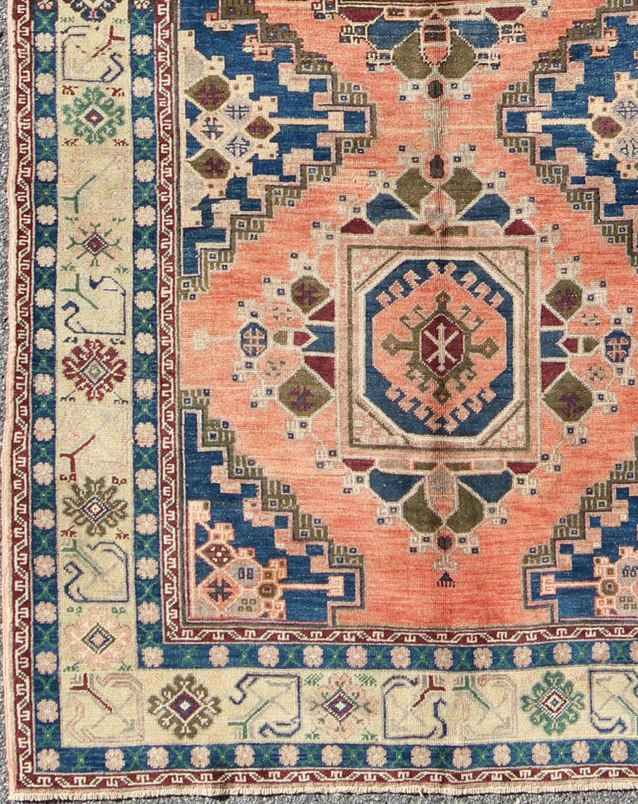 Vintage Oushak Rug from Turkey with Medallions in Salmon Pink and Blue kwarugs Vintage Oushak rug from Turkey with Medallions in salmon pink and blue, rug isa - 3361, country of origin / type: Turkey / Oushak, circa mid - 20th century This be... - Keivan Woven ArtsTU - ISA - 3361 - 5736Rug
